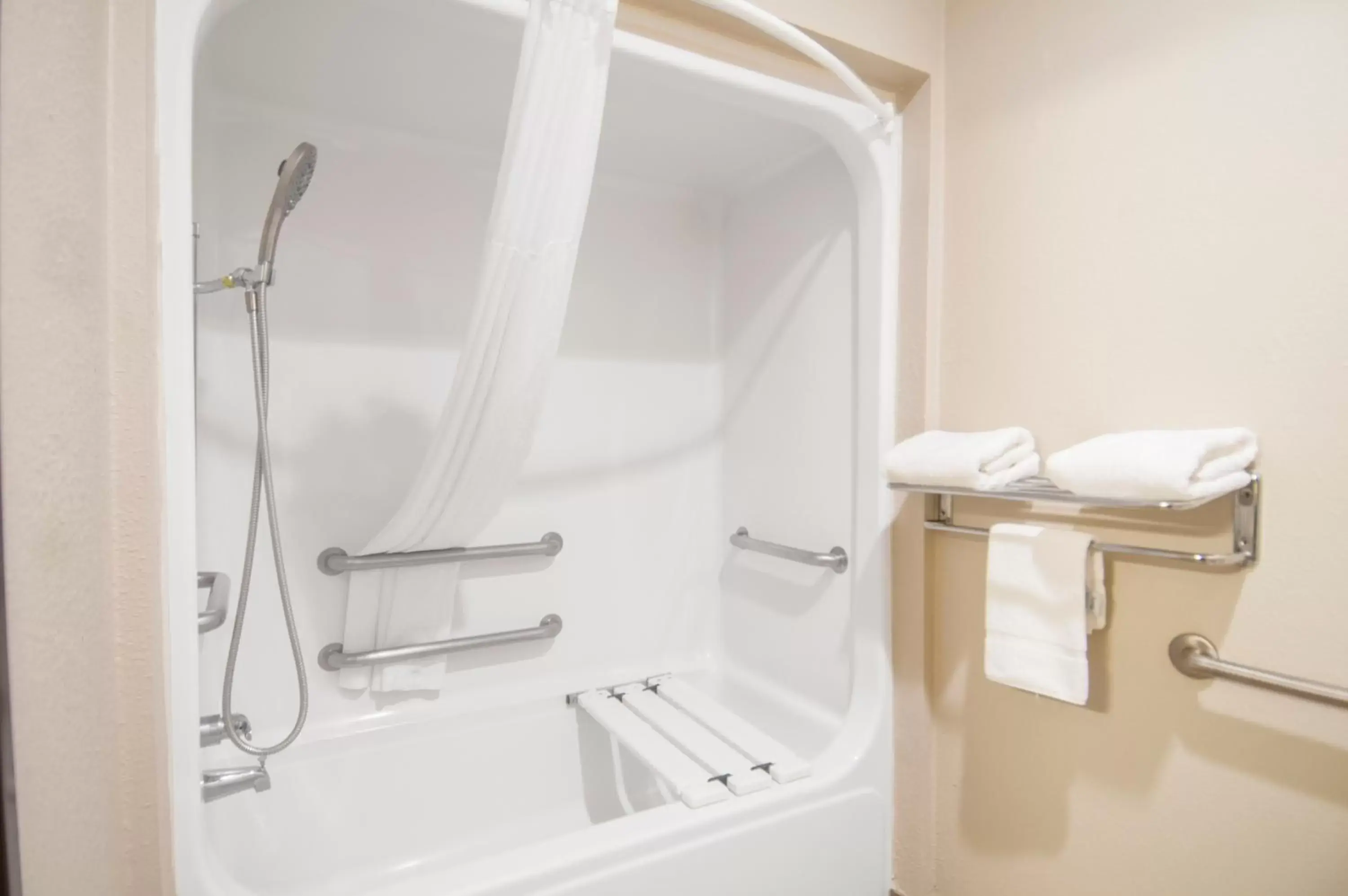 Shower, Bathroom in Days Inn by Wyndham Suites San Antonio North/Stone Oak