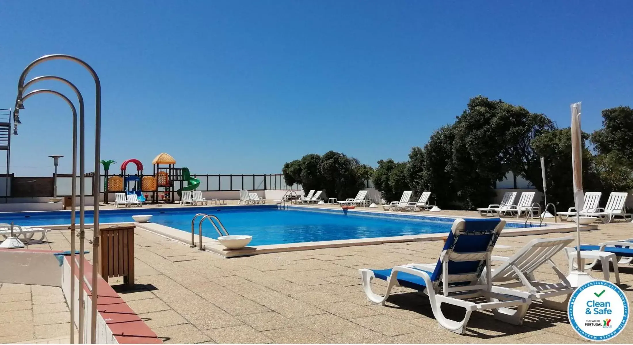 Children play ground, Swimming Pool in Hotel Santo Andre