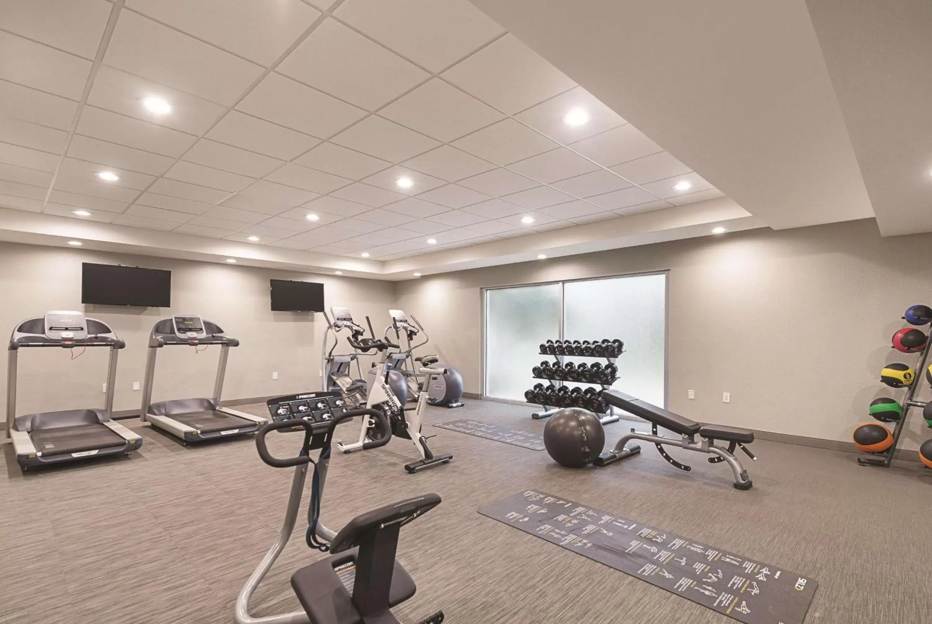 Fitness centre/facilities, Fitness Center/Facilities in La Quinta by Wyndham Atlanta Alpharetta