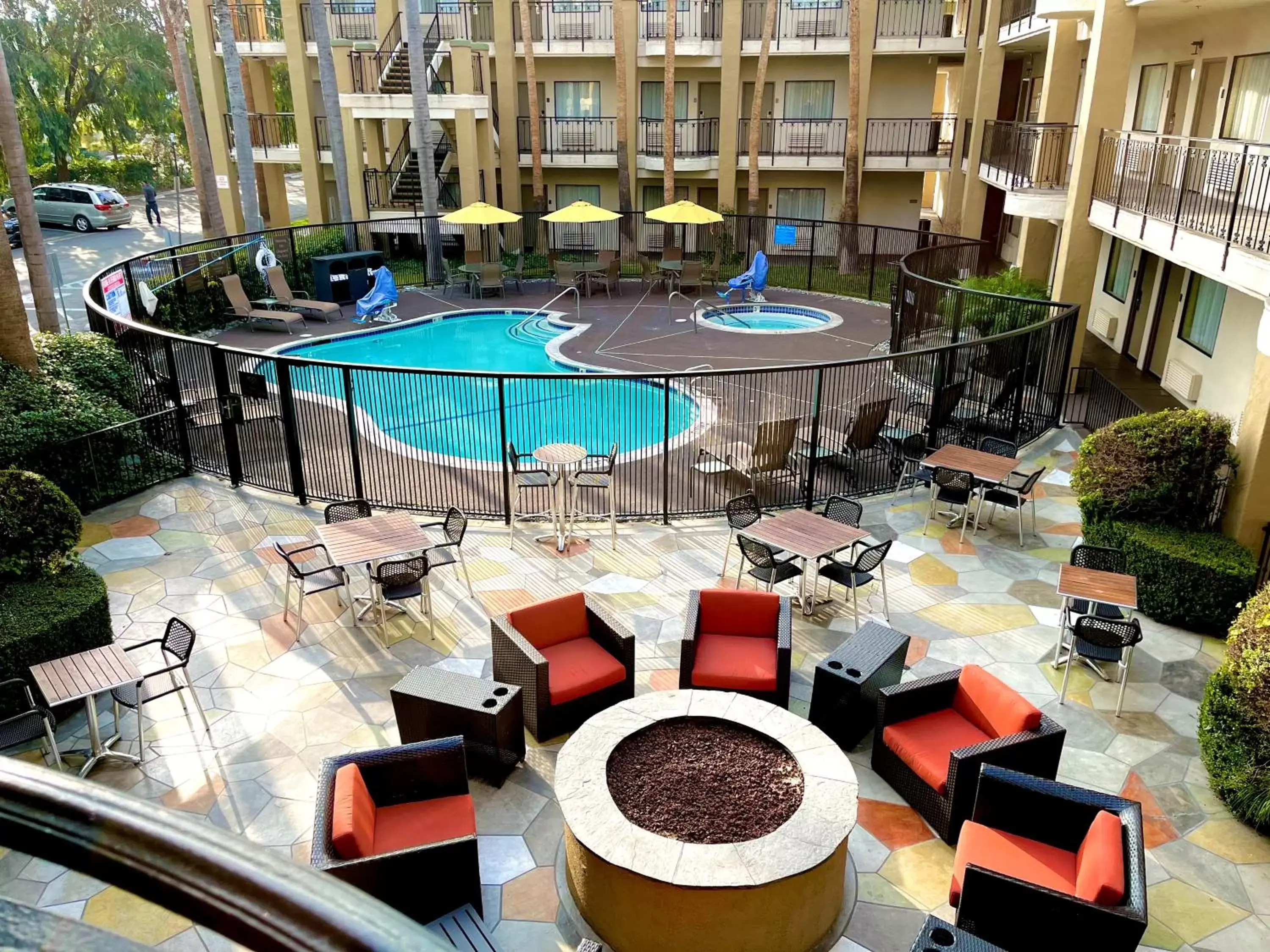 Pool View in Comfort Inn & Suites Orange County John Wayne Airport