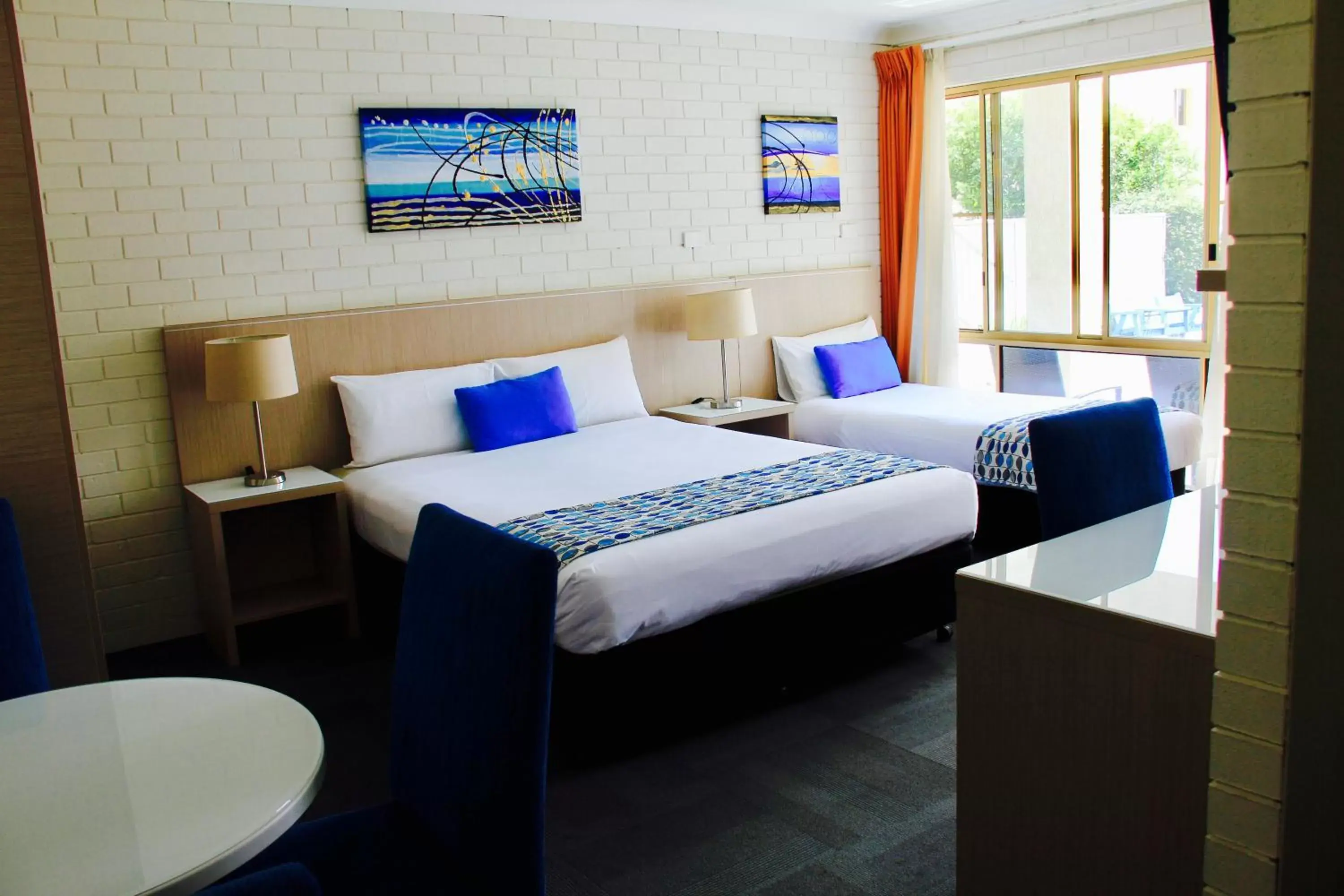 Bed in Zorba Waterfront Motel