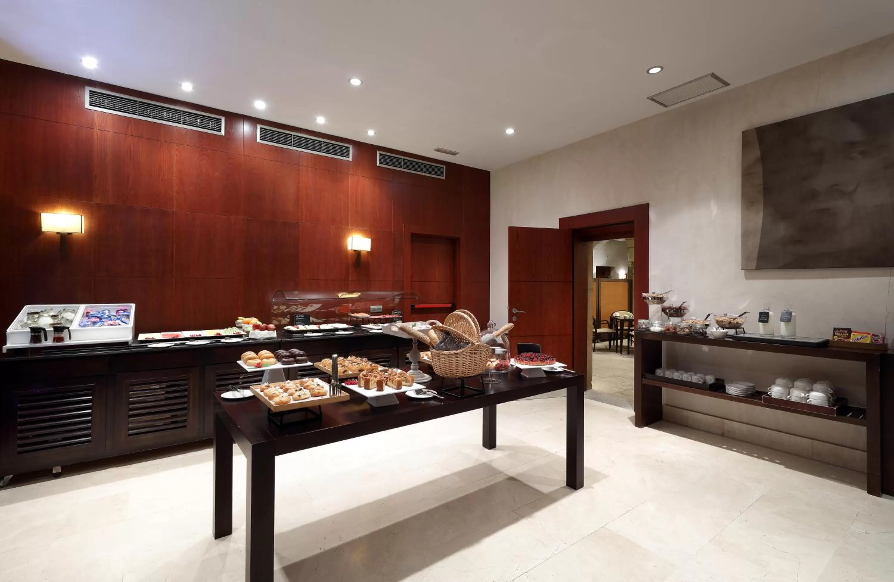 Lounge or bar in Eurostars Palacio de Santa Marta