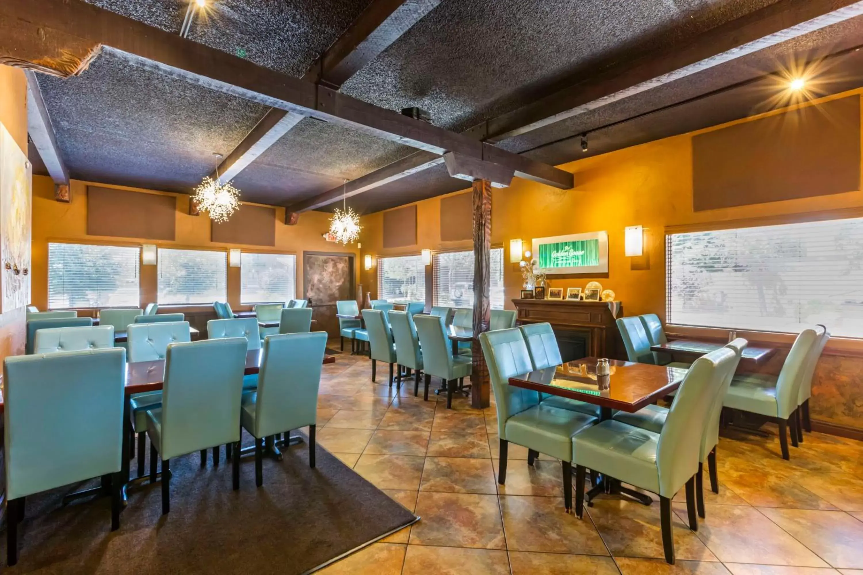 Restaurant/Places to Eat in Aiden by Best Western Sedona