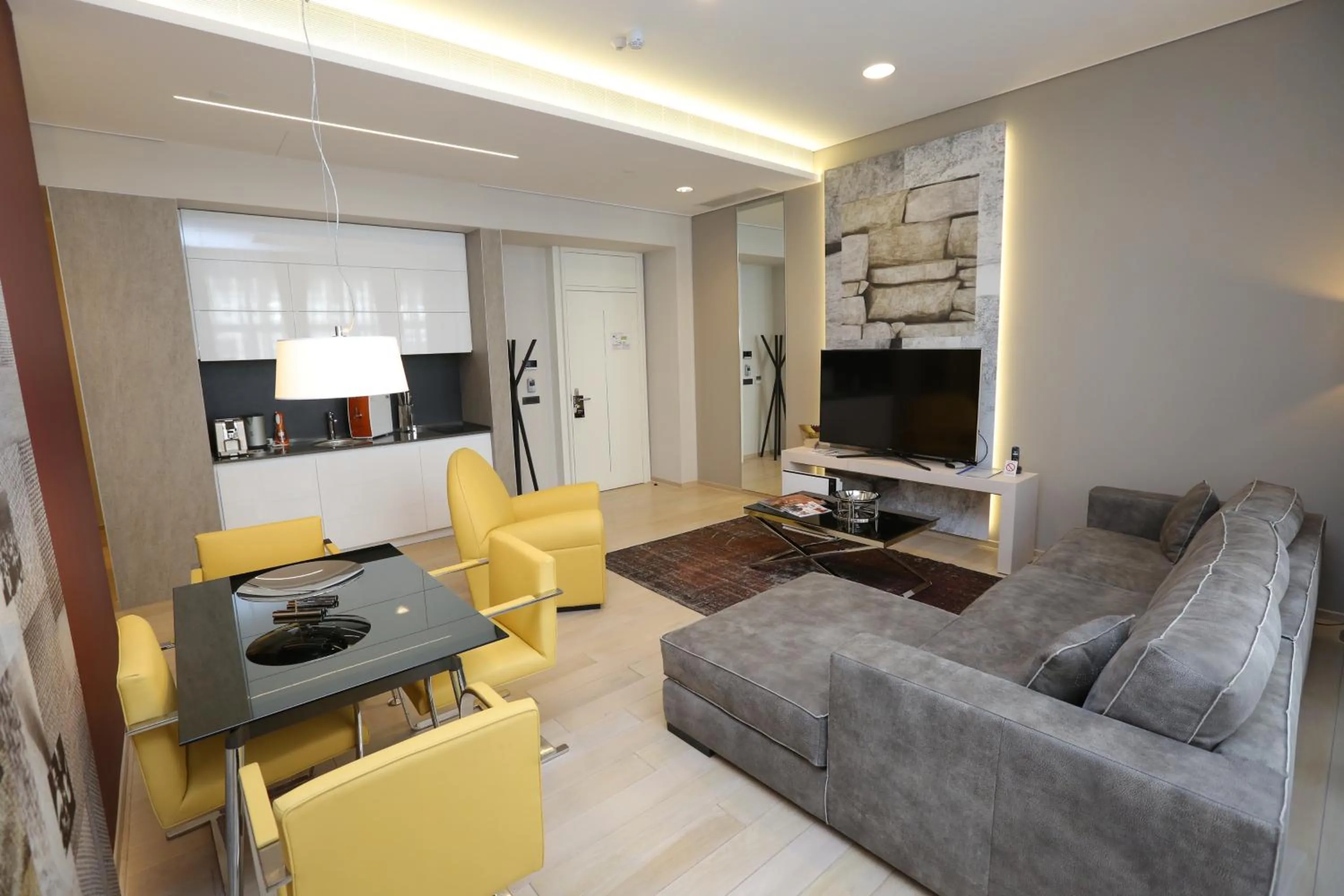  Superior One-Bedroom Apartment in Zepter Hotel