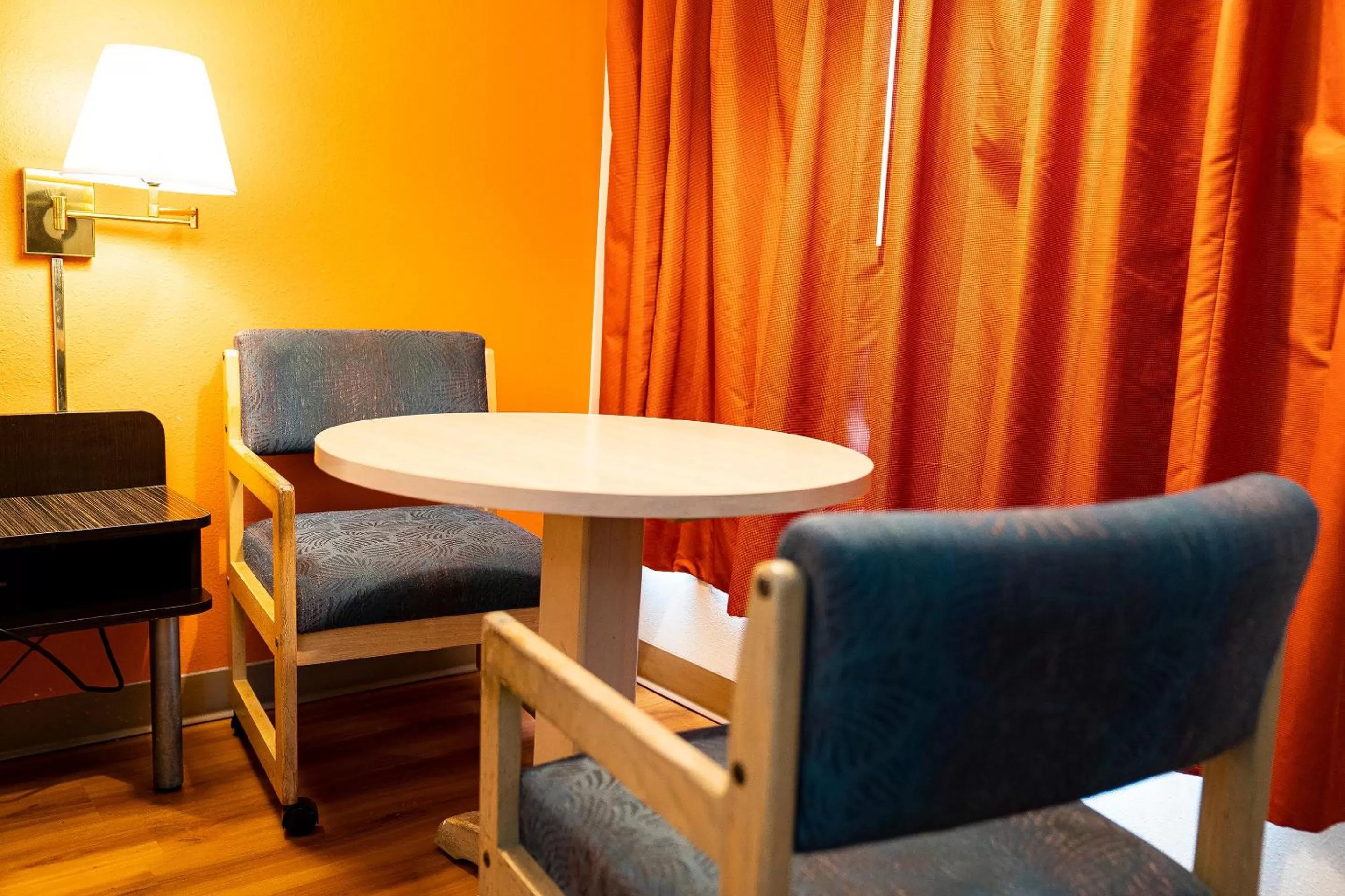 Bedroom in OYO Hotel Hermiston OR, Downtown