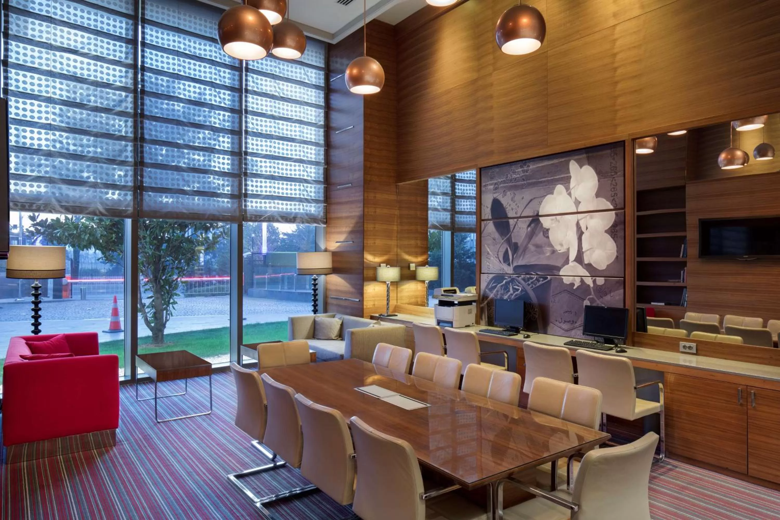 Business facilities in Hampton By Hilton Bursa