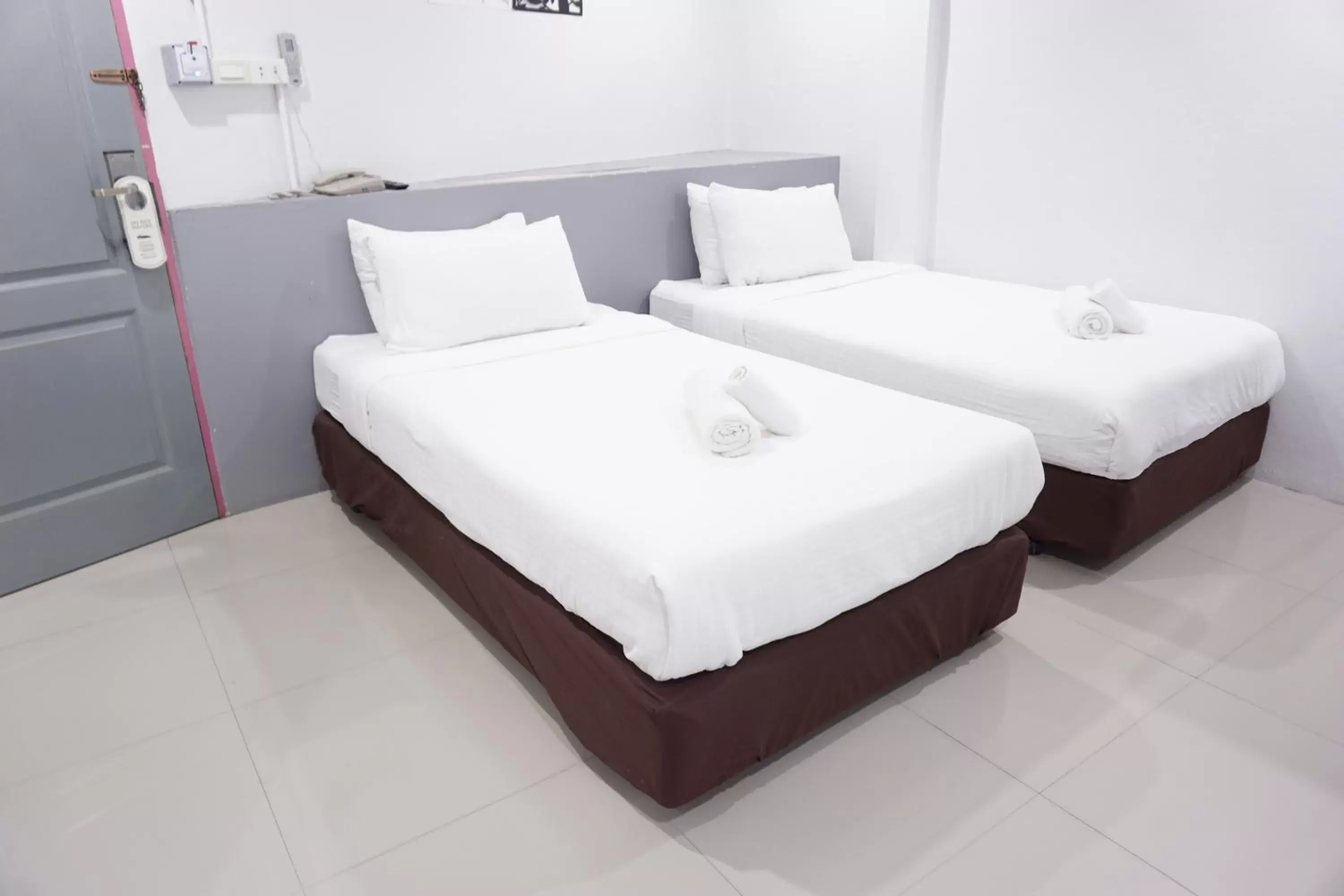 Bed in Ma Non Nont Hotel & Apartment
