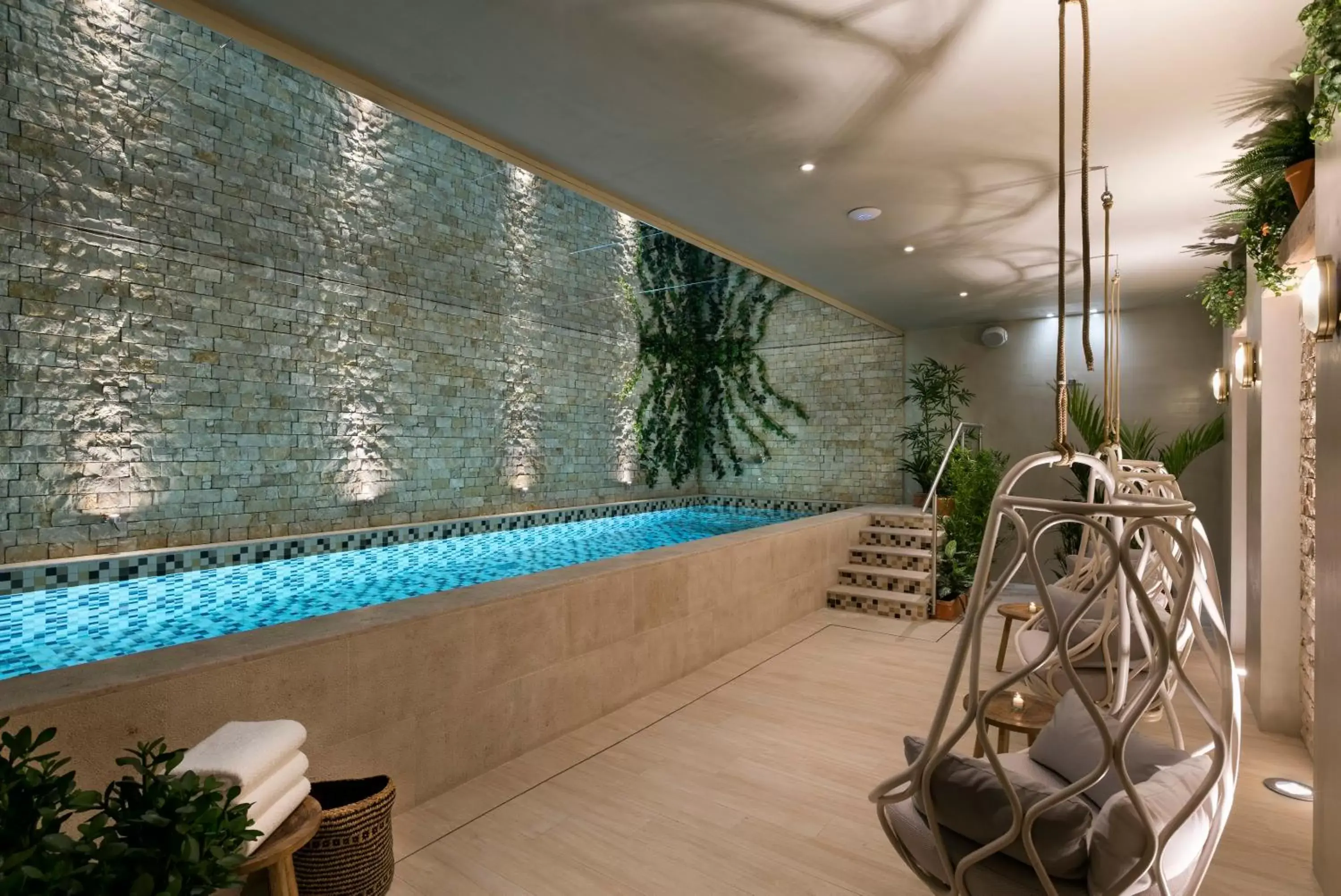 Spa and wellness centre/facilities, Swimming Pool in Royal Madeleine Hotel & Spa