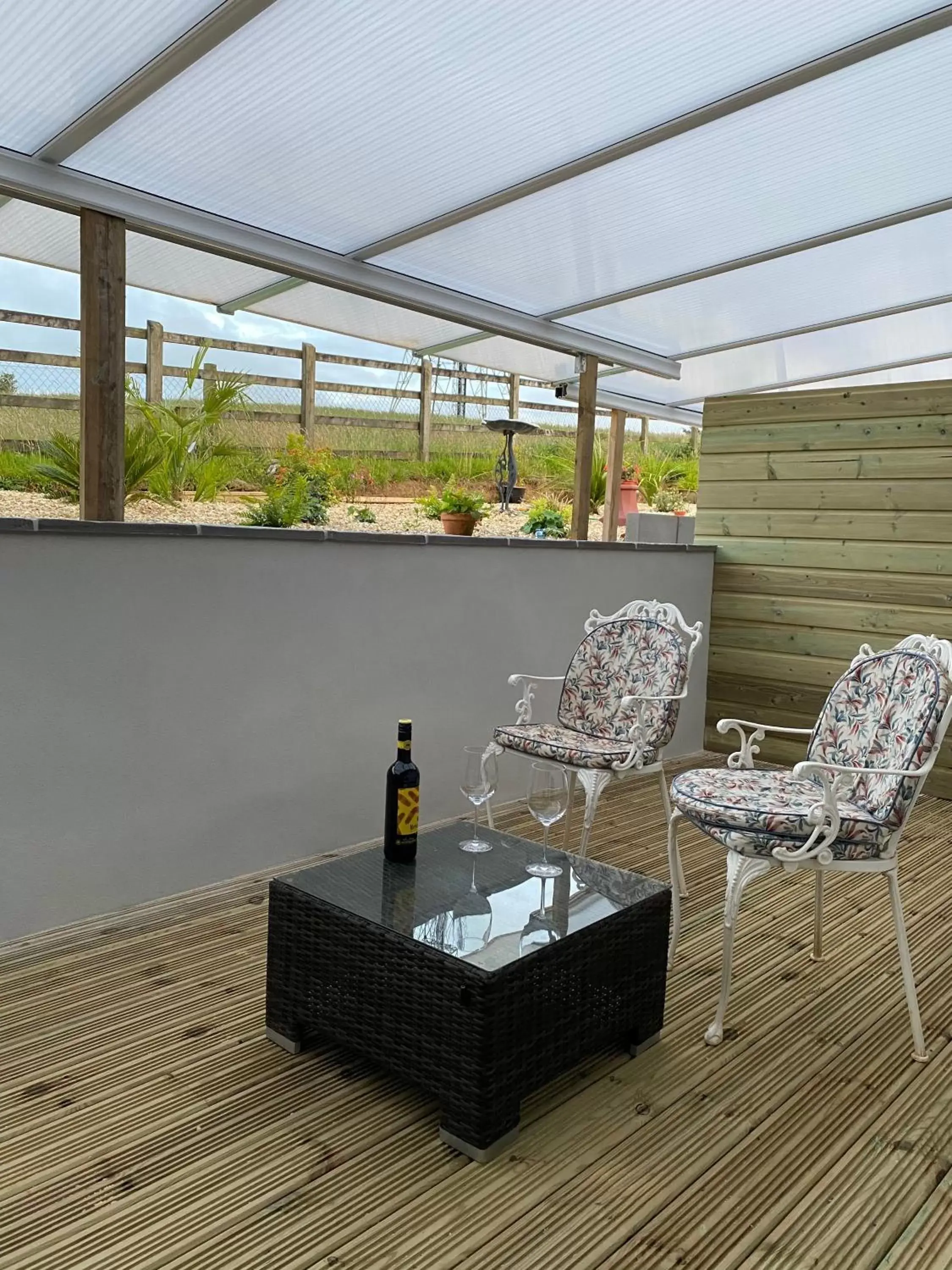 Superior Double or Twin Room with Terrace in Toppesfield House B&B Superior Double or Twin Room with Terrace in Toppesfield House B&B