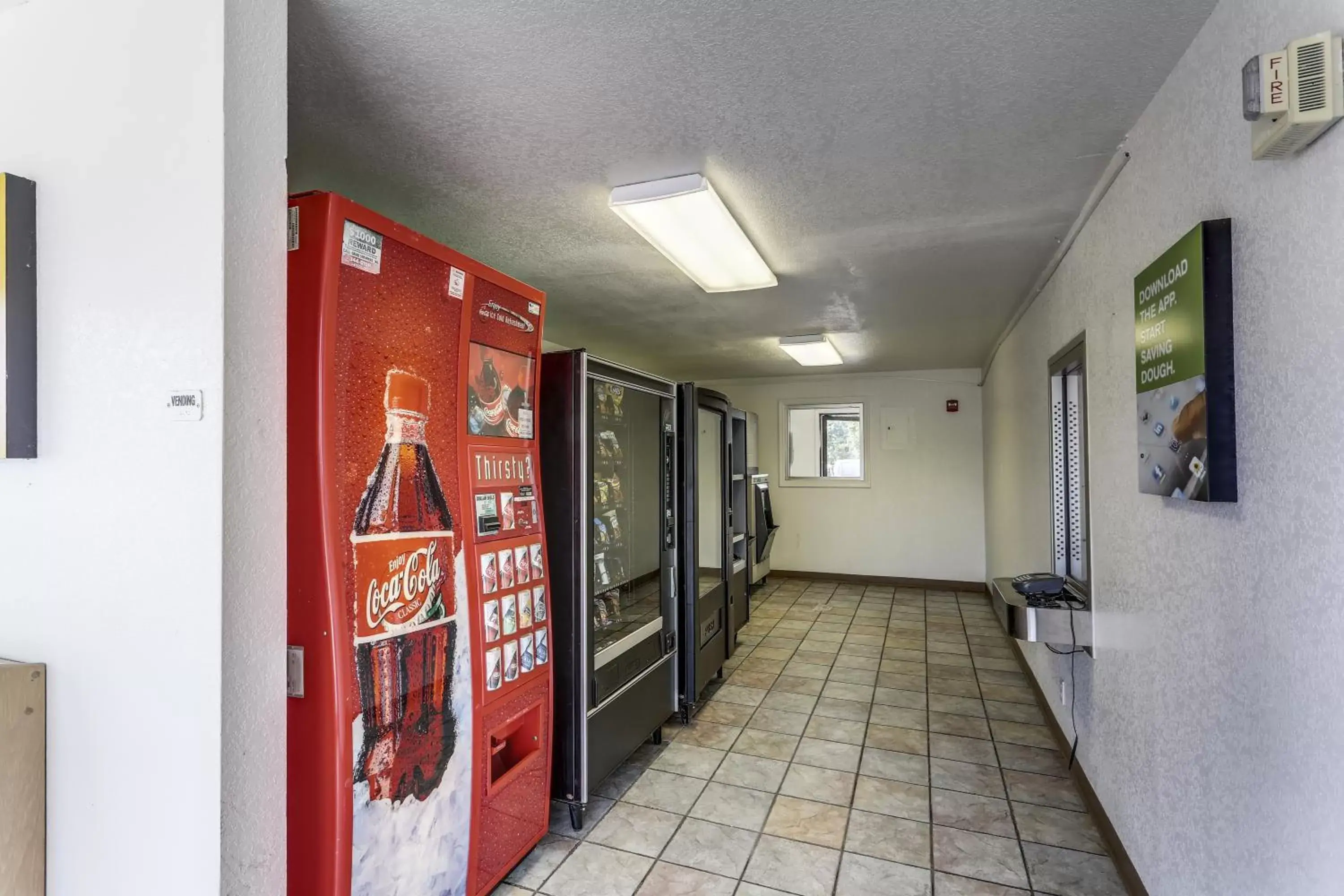 Food and drinks in Motel 6-Port Allen, LA - Baton Rouge Food and drinks in Motel 6-Port Allen, LA - Baton Rouge