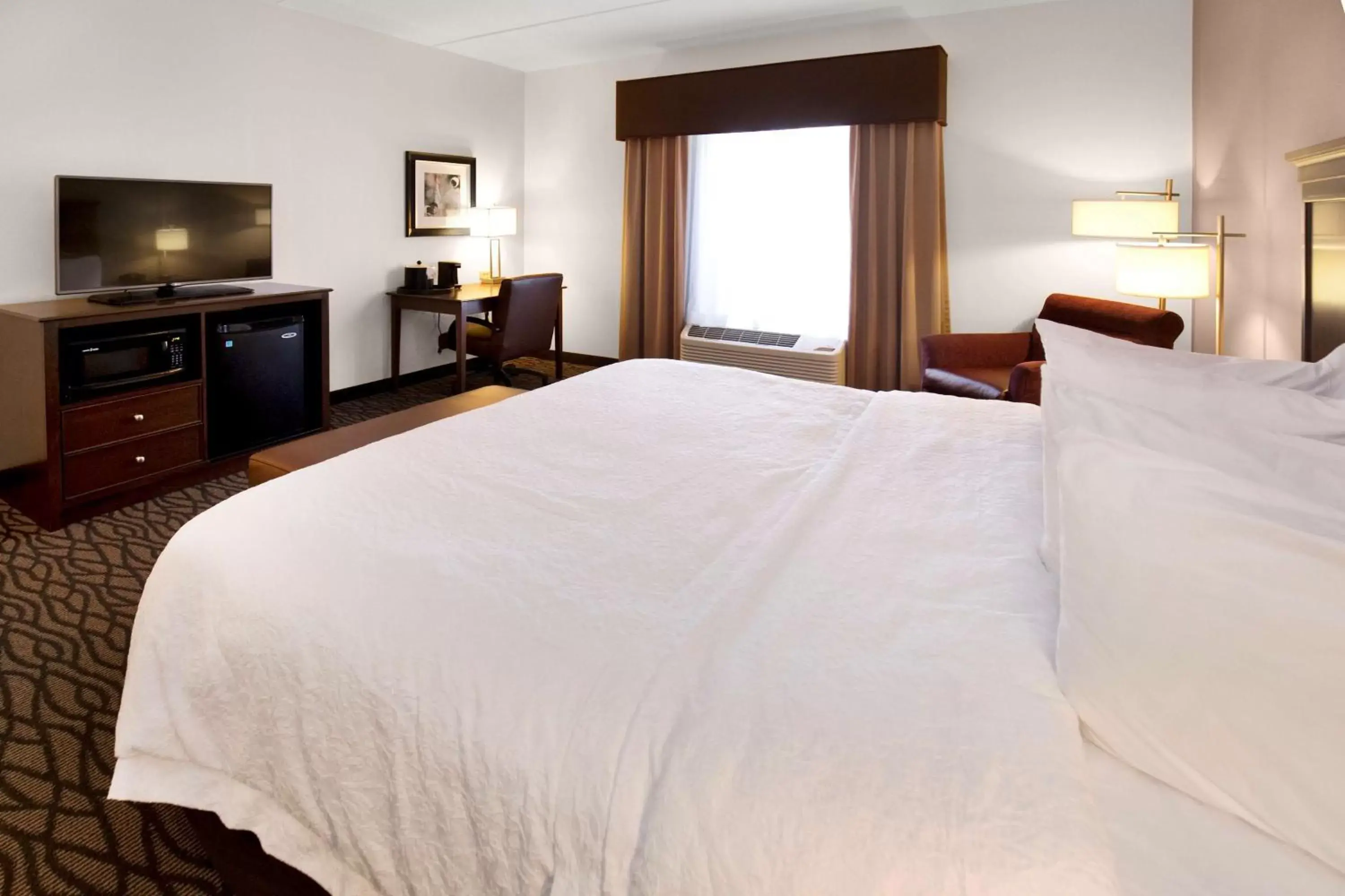 Bed in Hampton Inn Butler Bed in Hampton Inn Butler