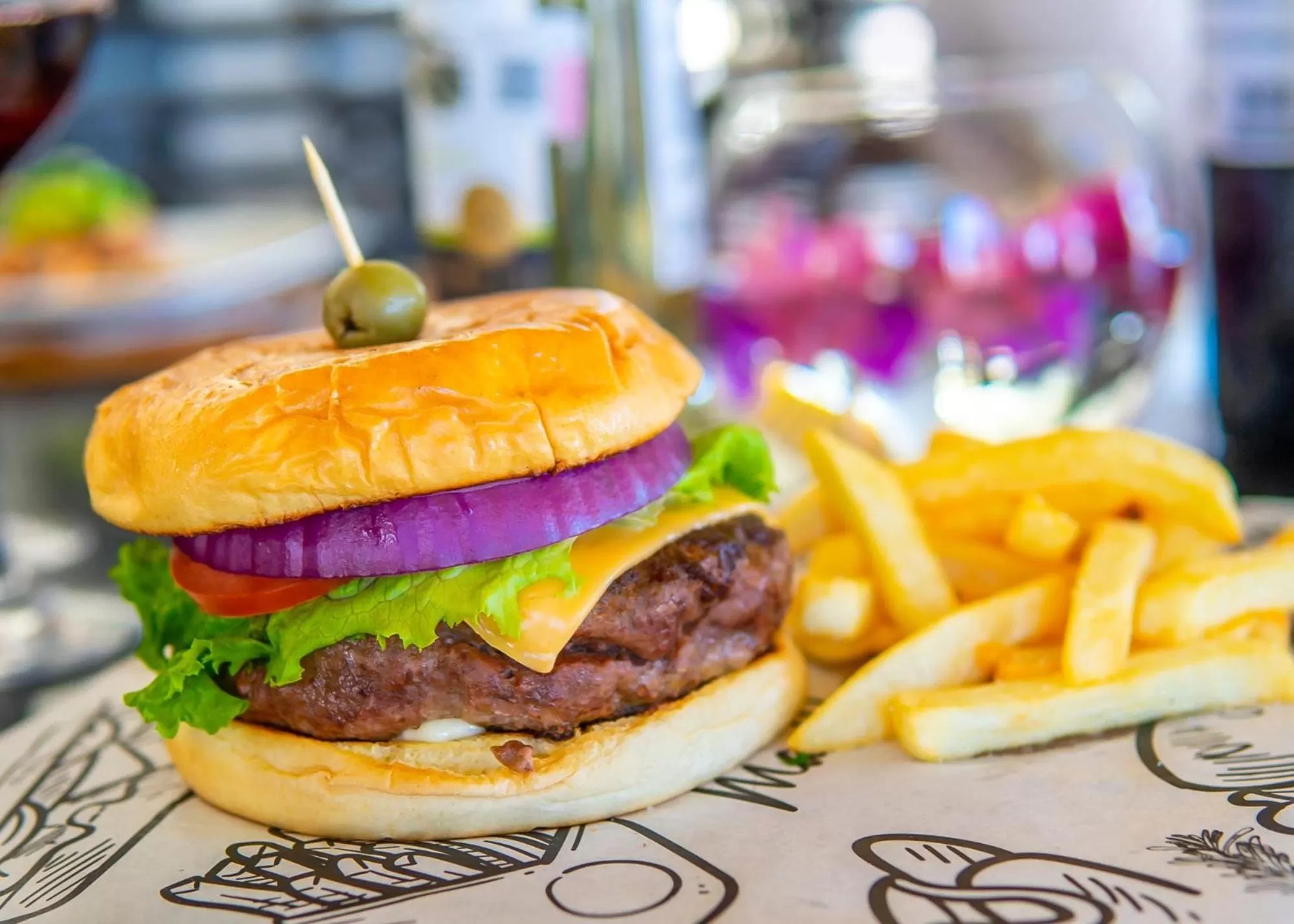 Food and drinks in Mar Paraiso Queen