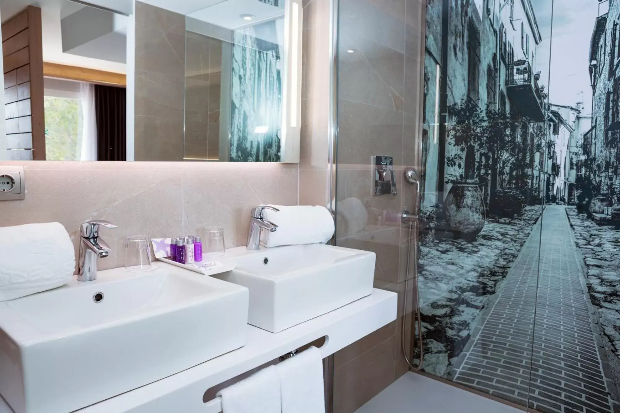 Bathroom in Hotel Bahia del Sol