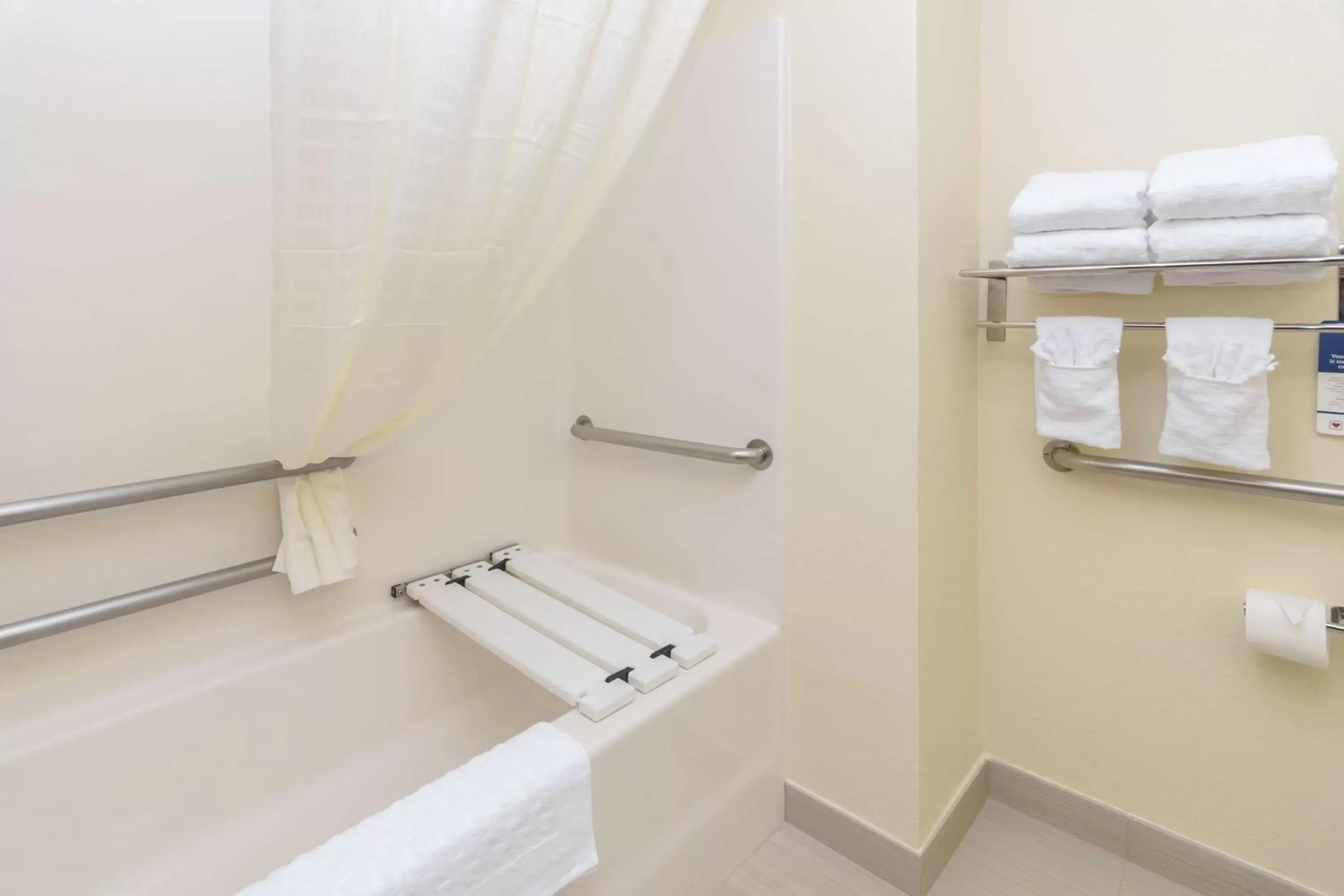 Bathroom in Best Western Concord Inn and Suites