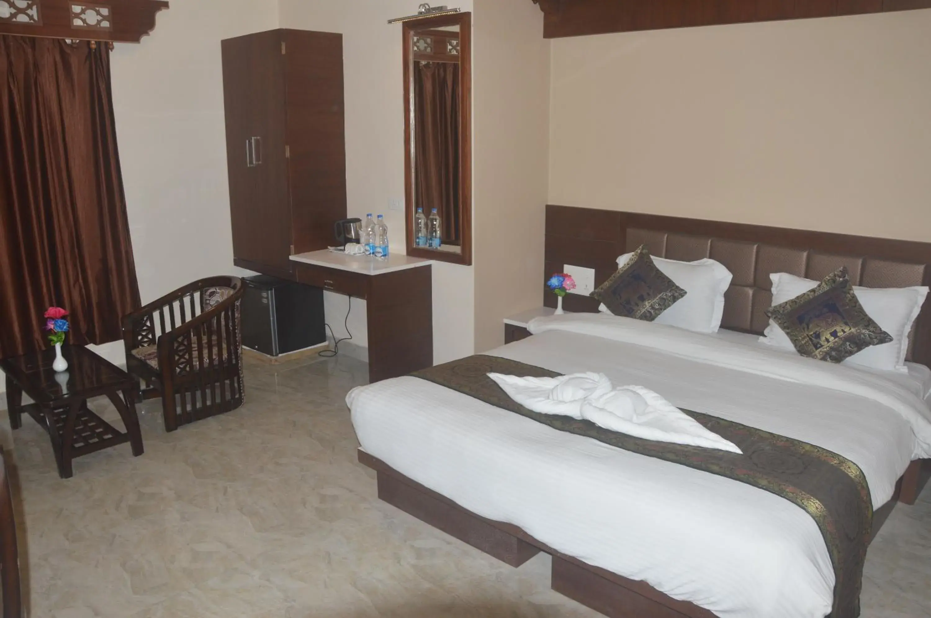 Bed in Hotel Banaras Haveli