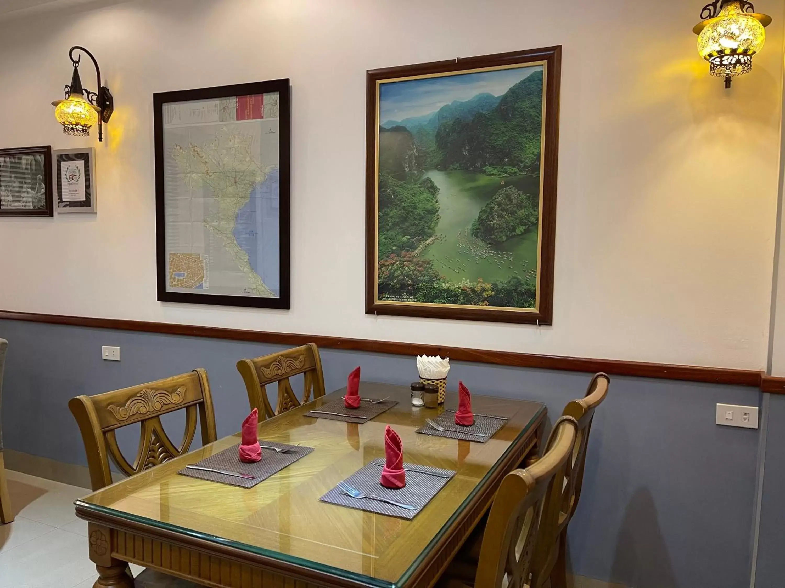 Restaurant/places to eat in The Vancouver Hotel - Ninh Binh Restaurant/places to eat in The Vancouver Hotel - Ninh Binh