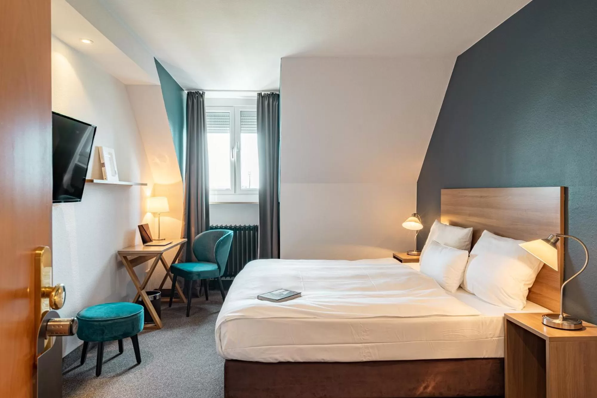 Bed in Hotel Stachus