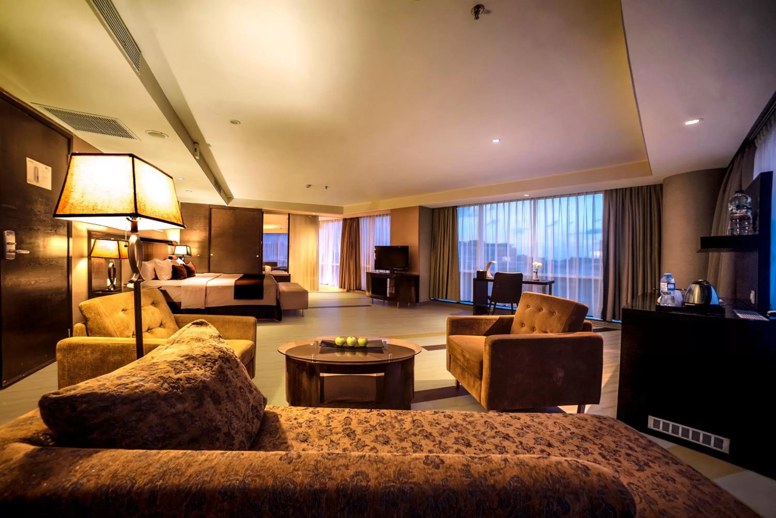 Bedroom, Seating Area in ASTON Makassar Hotel & Convention Center