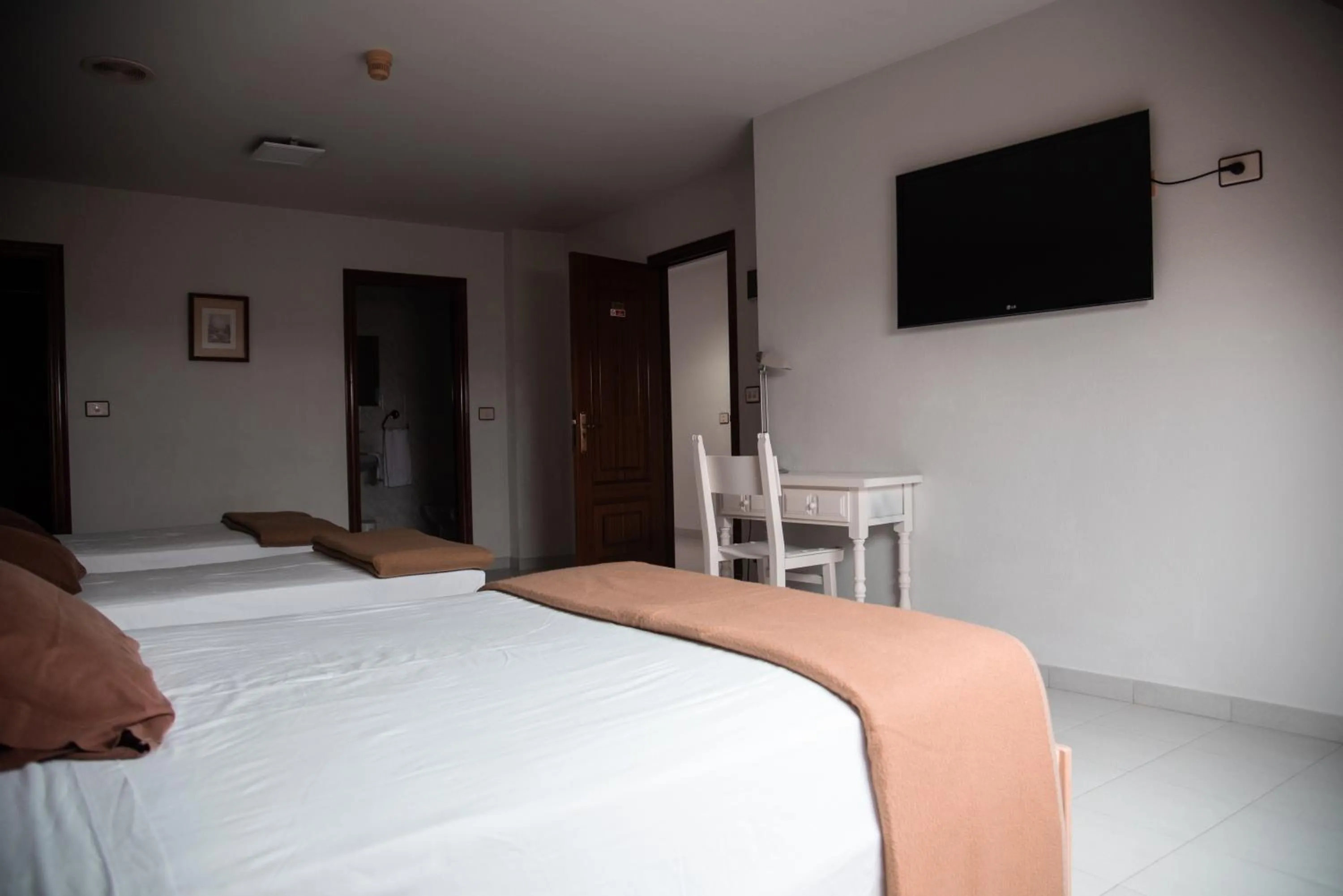 Photo of the whole room, Bed in Hotel Los Olmos