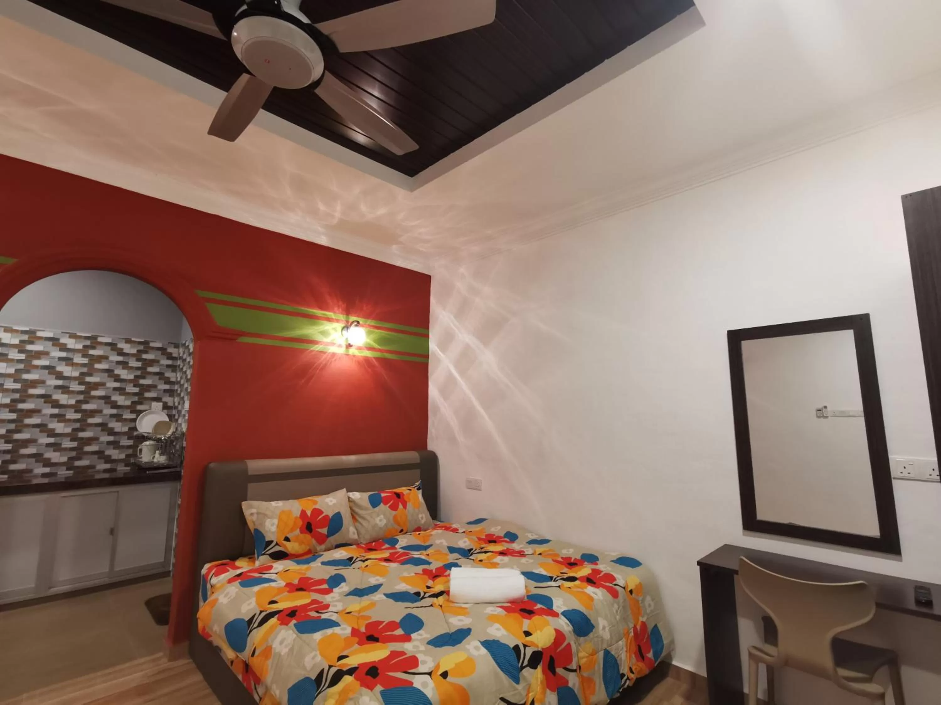 Photo of the whole room, Bed in Cenang Room Rahsia Motel