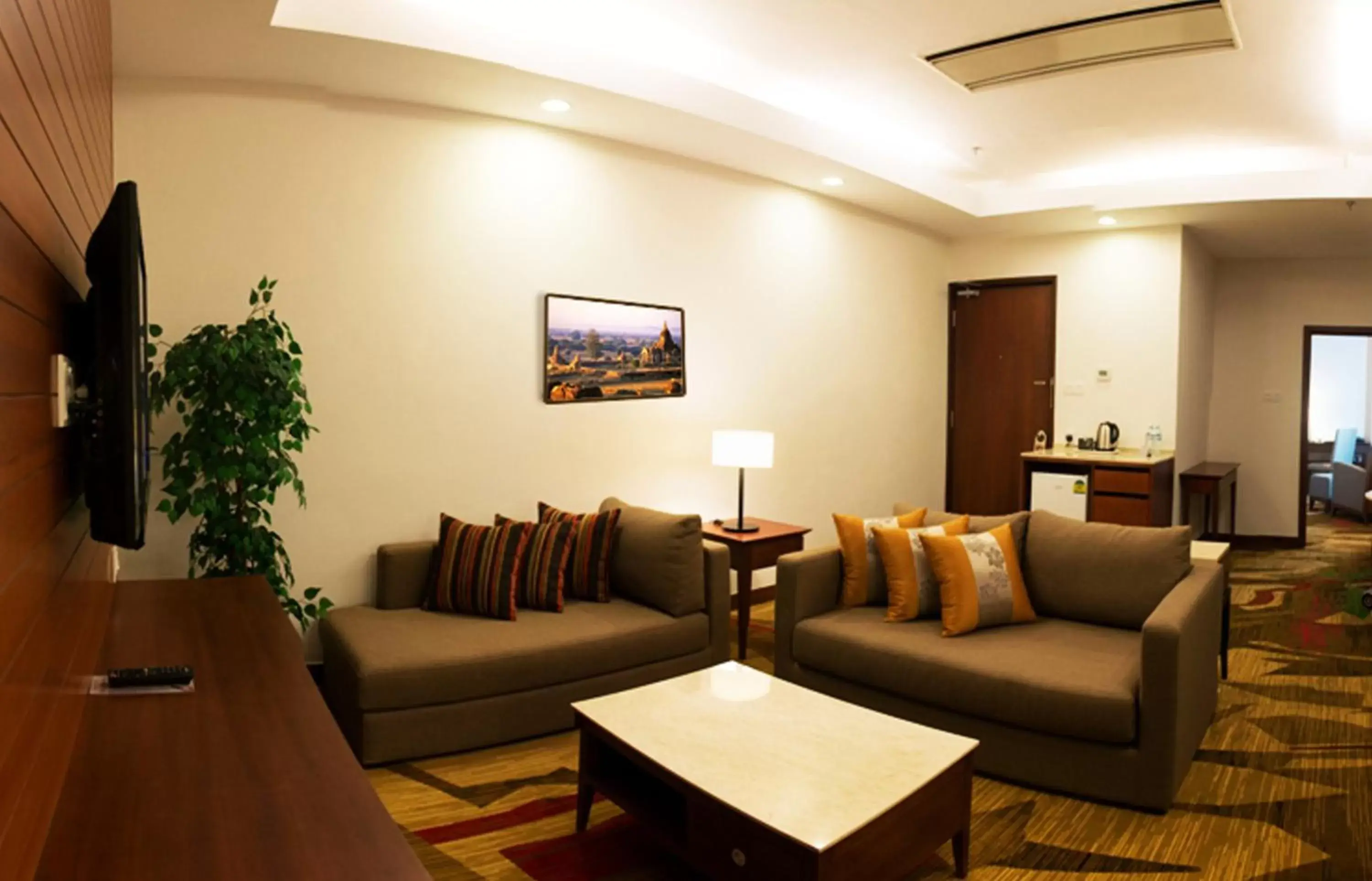 Lounge or bar, Seating Area in Summit Parkview Yangon