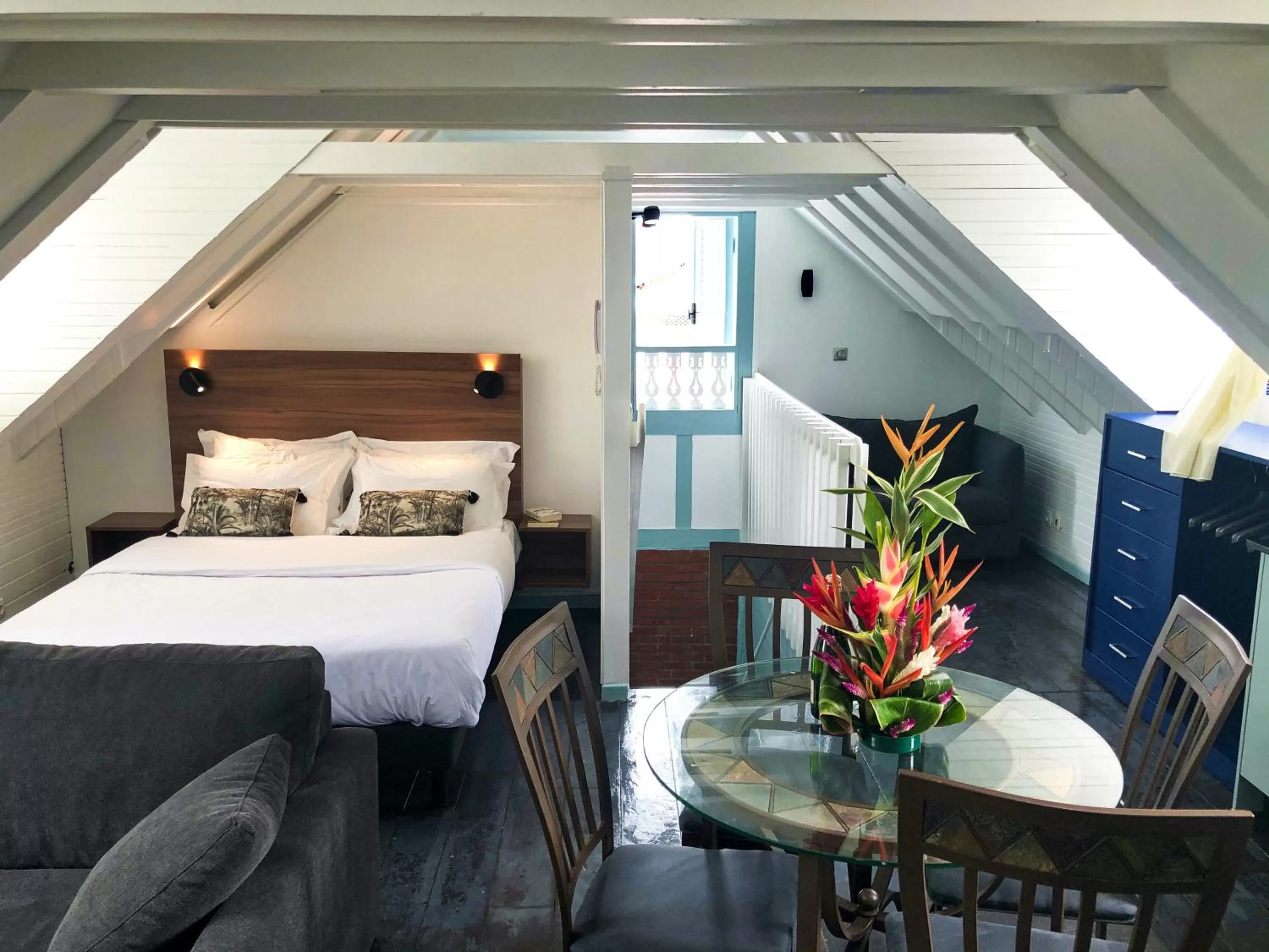 Bed in Eclipse Belle Etoile Appart'hôtel