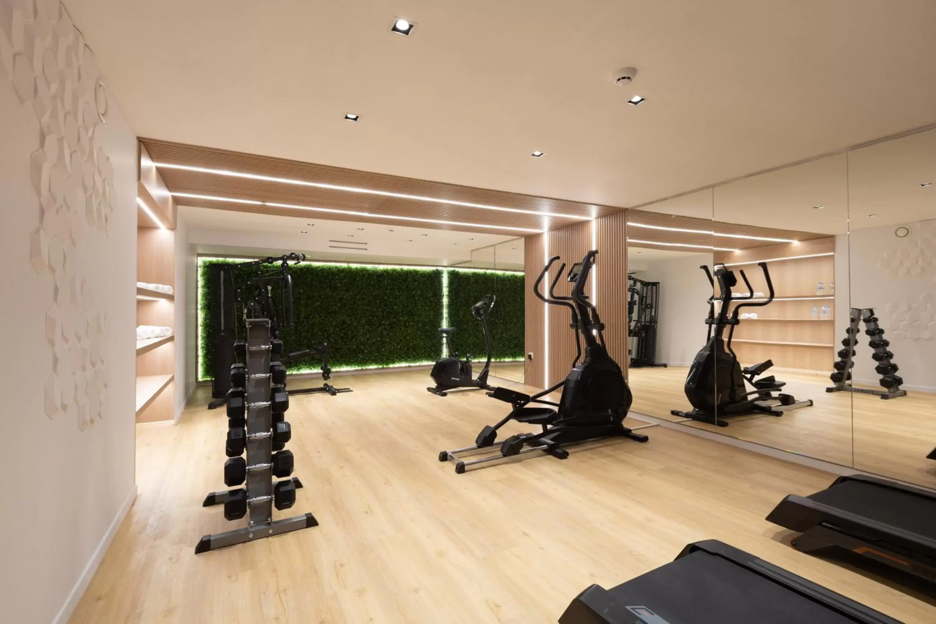 Fitness centre/facilities, Fitness Center/Facilities in LUX&EASY Athens Metro Suites