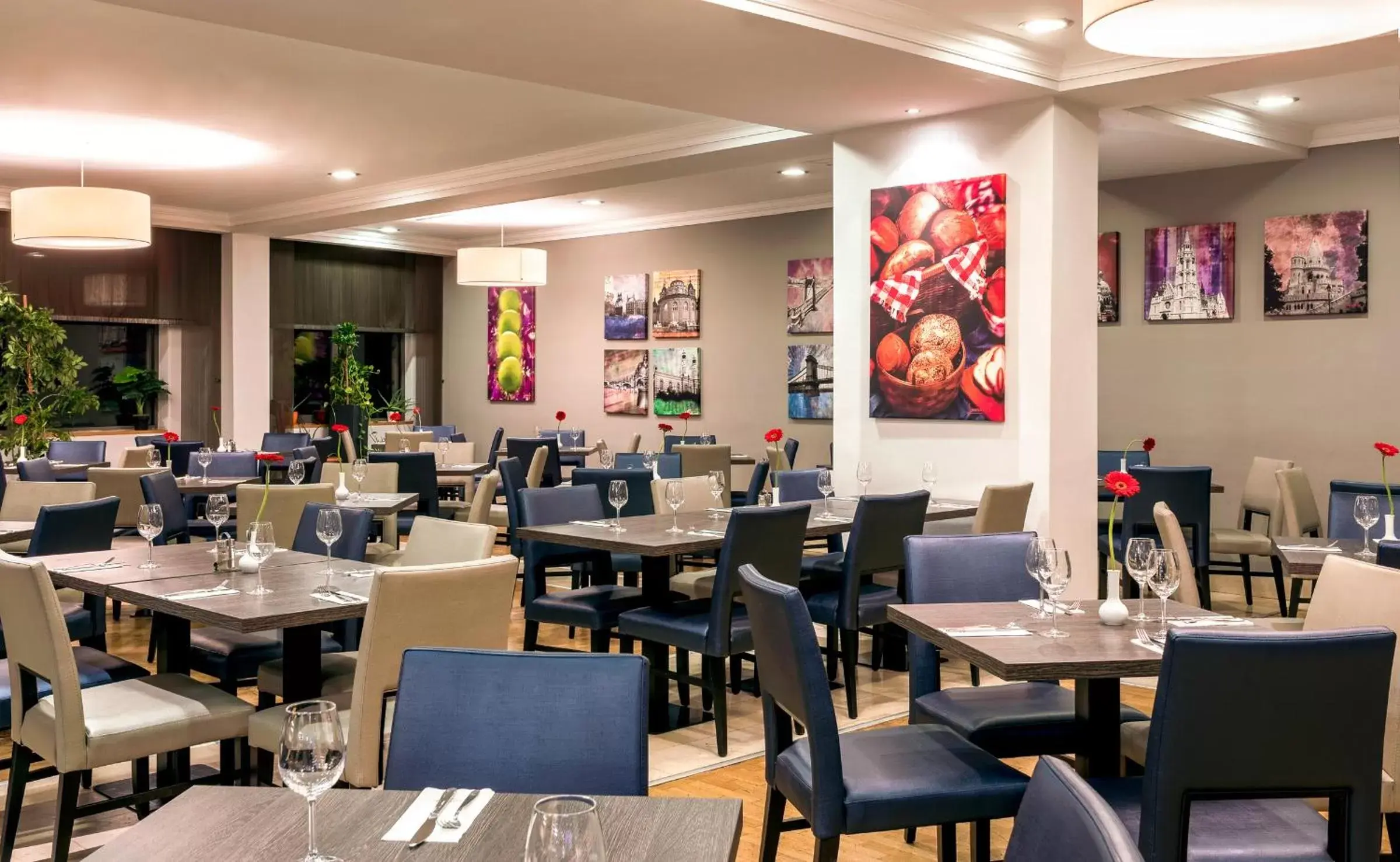 Restaurant/Places to Eat in Leonardo Hotel Budapest