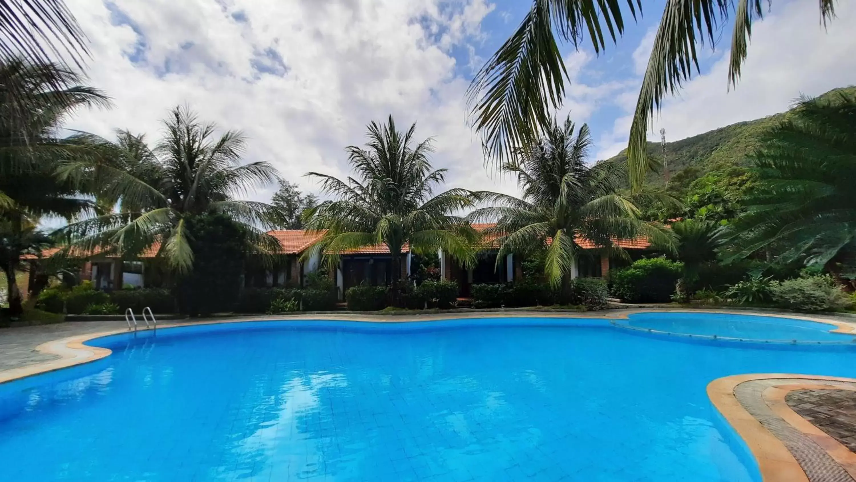 Swimming Pool in Wildland Resort