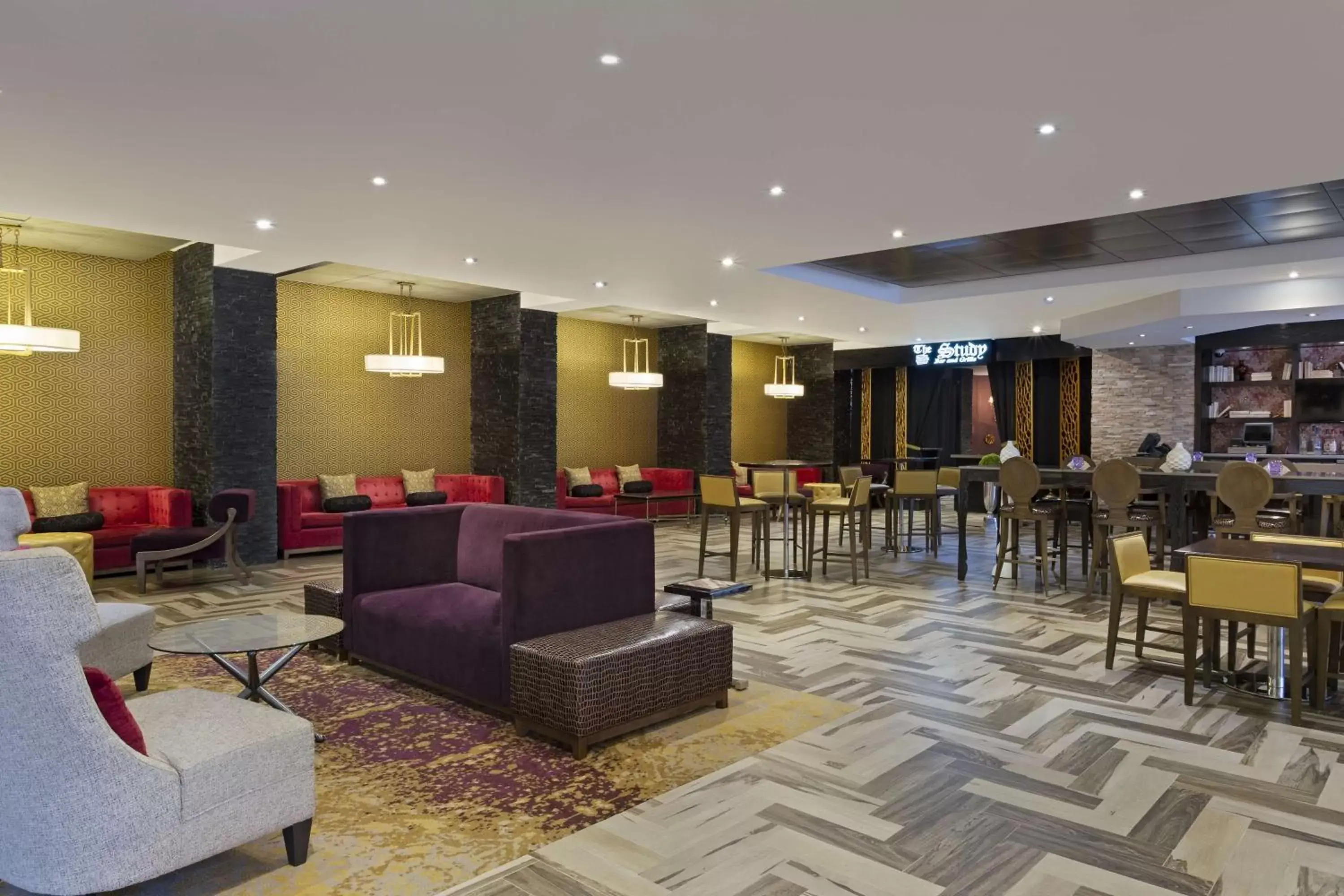 Lounge or bar, Lounge/Bar in DoubleTree by Hilton Orlando East - UCF Area