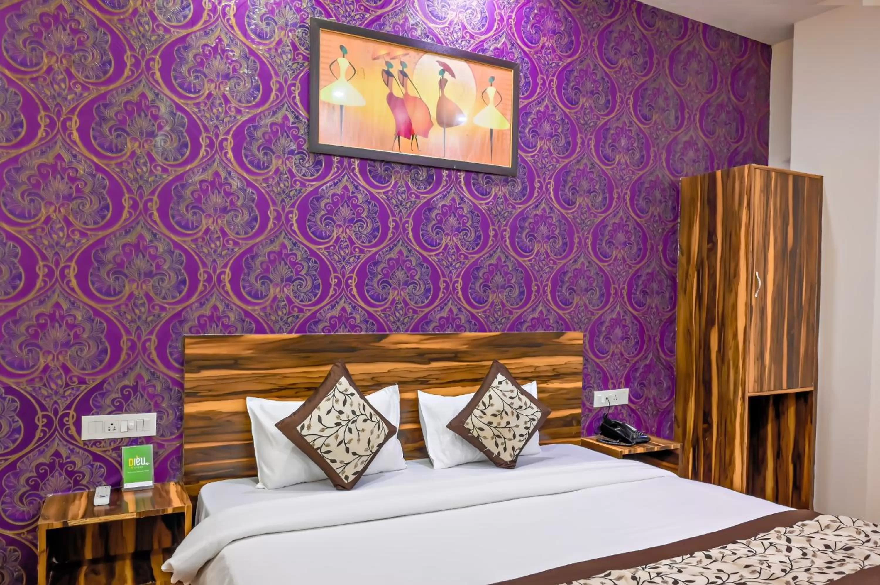 Bed in DIEU Sallow royal suites