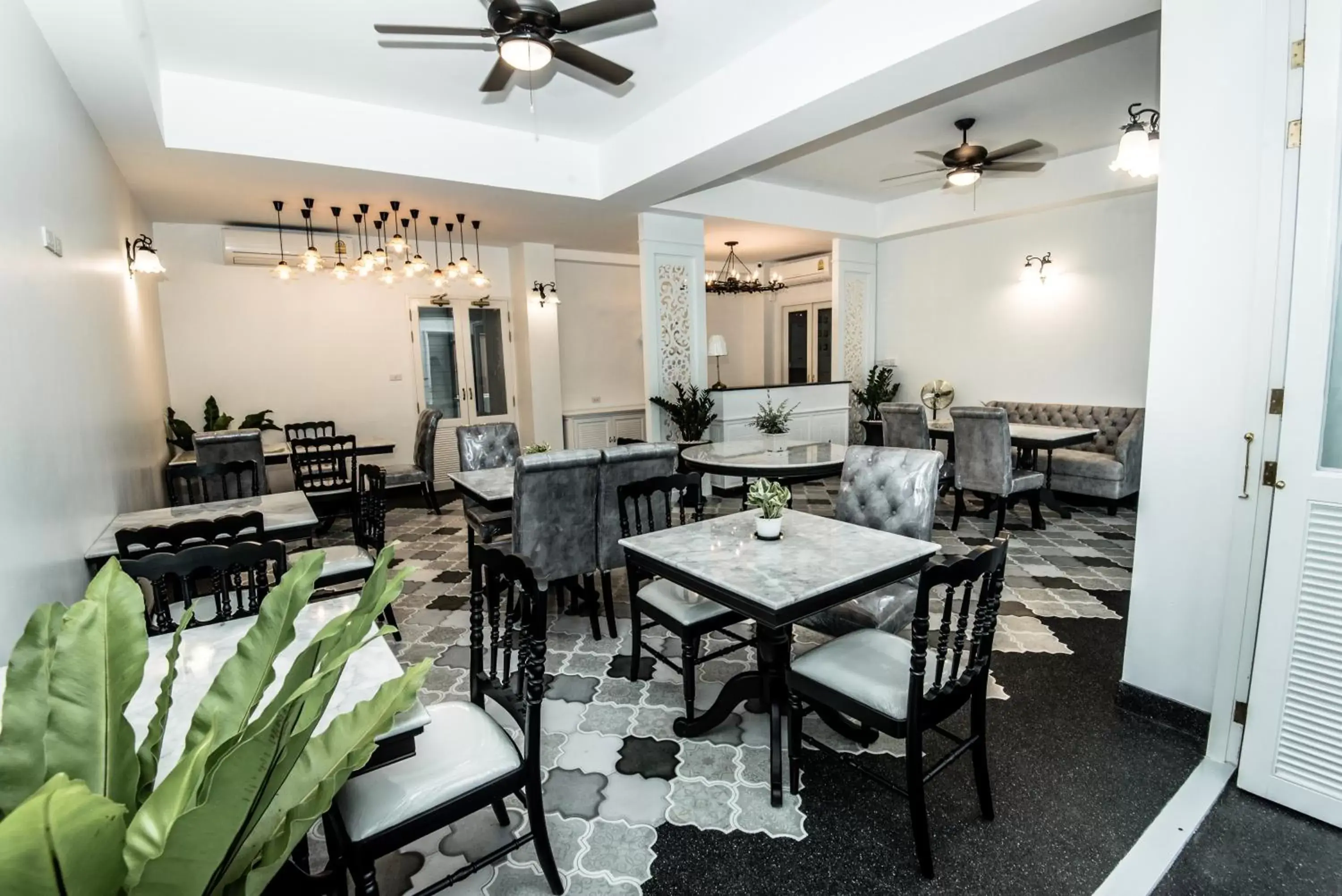 Lobby or reception, Restaurant/Places to Eat in Noursabah Pattaya