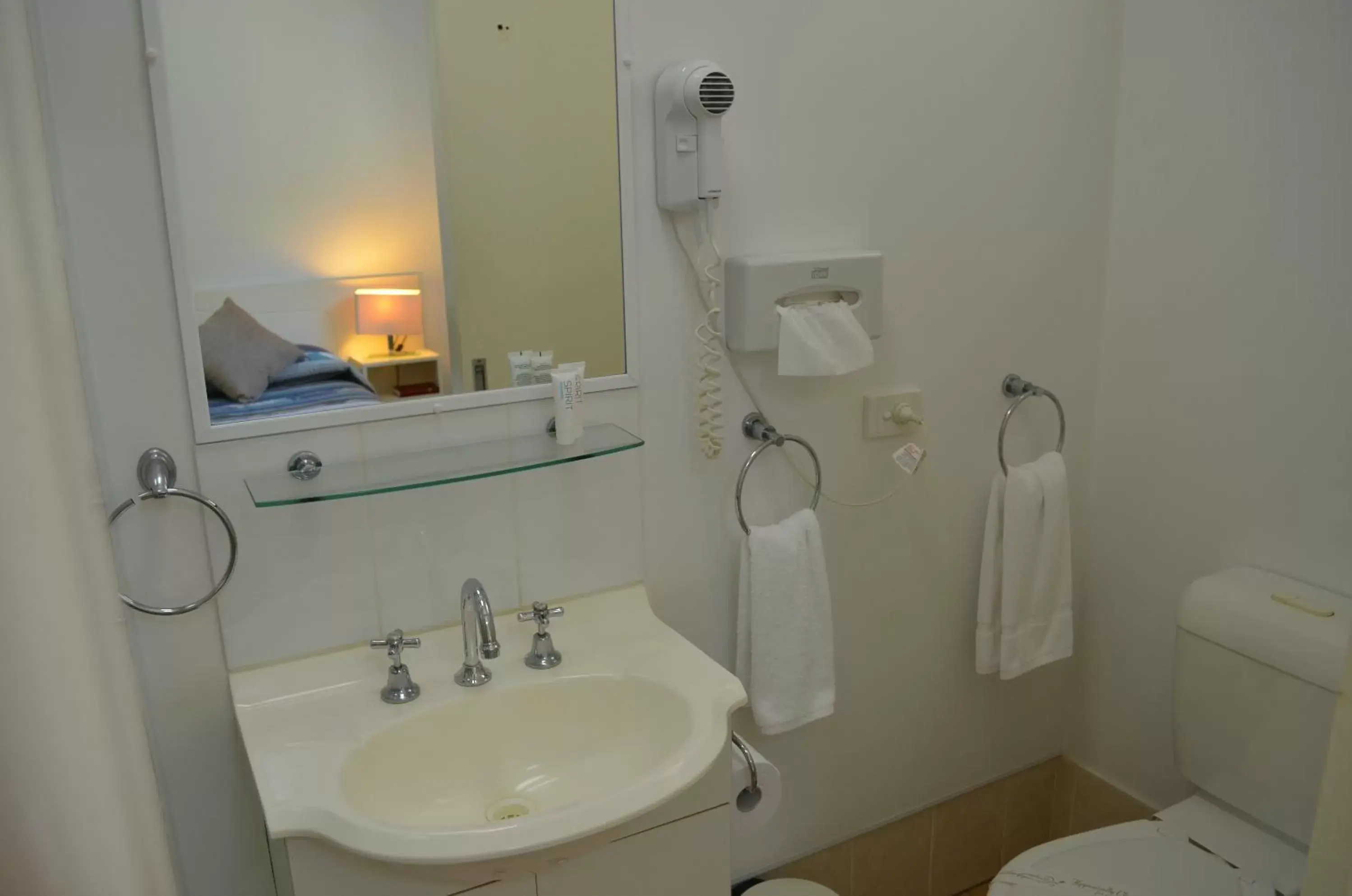 Bathroom in Yamba Motor Inn