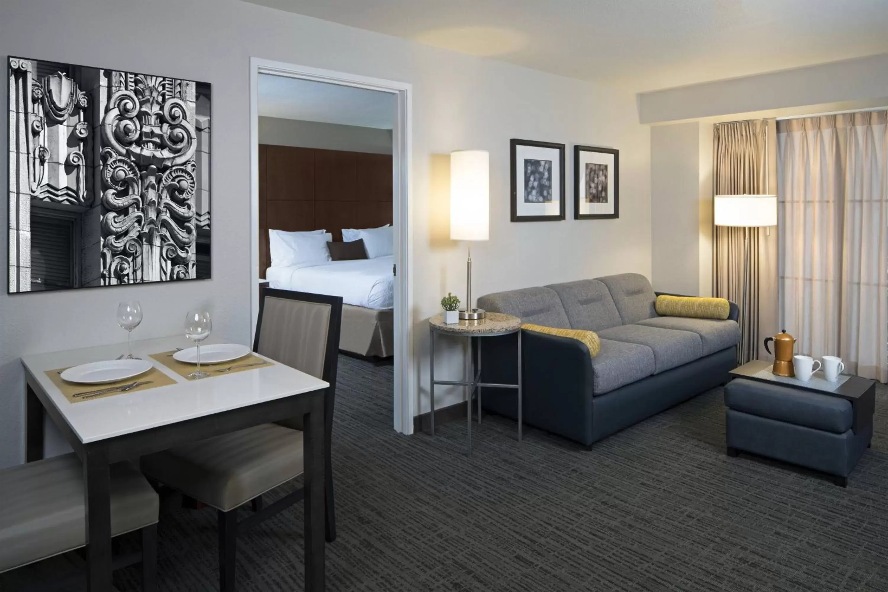 Bedroom, Seating Area in Residence Inn by Marriott Beverly Hills