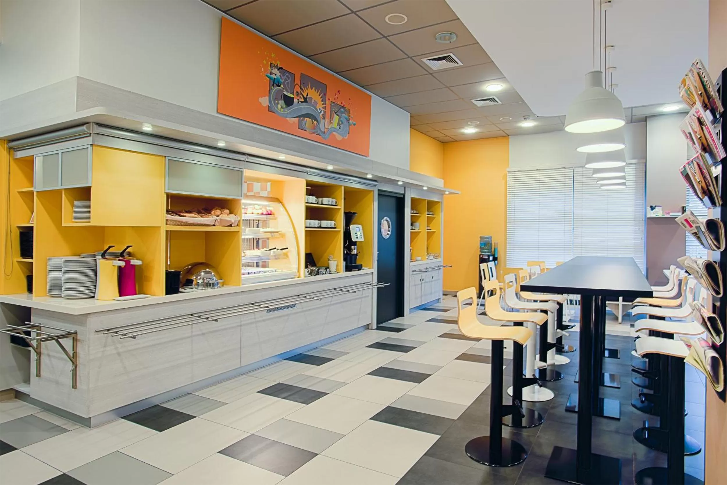 Restaurant/places to eat in Premiere Classe Warszawa Centrum