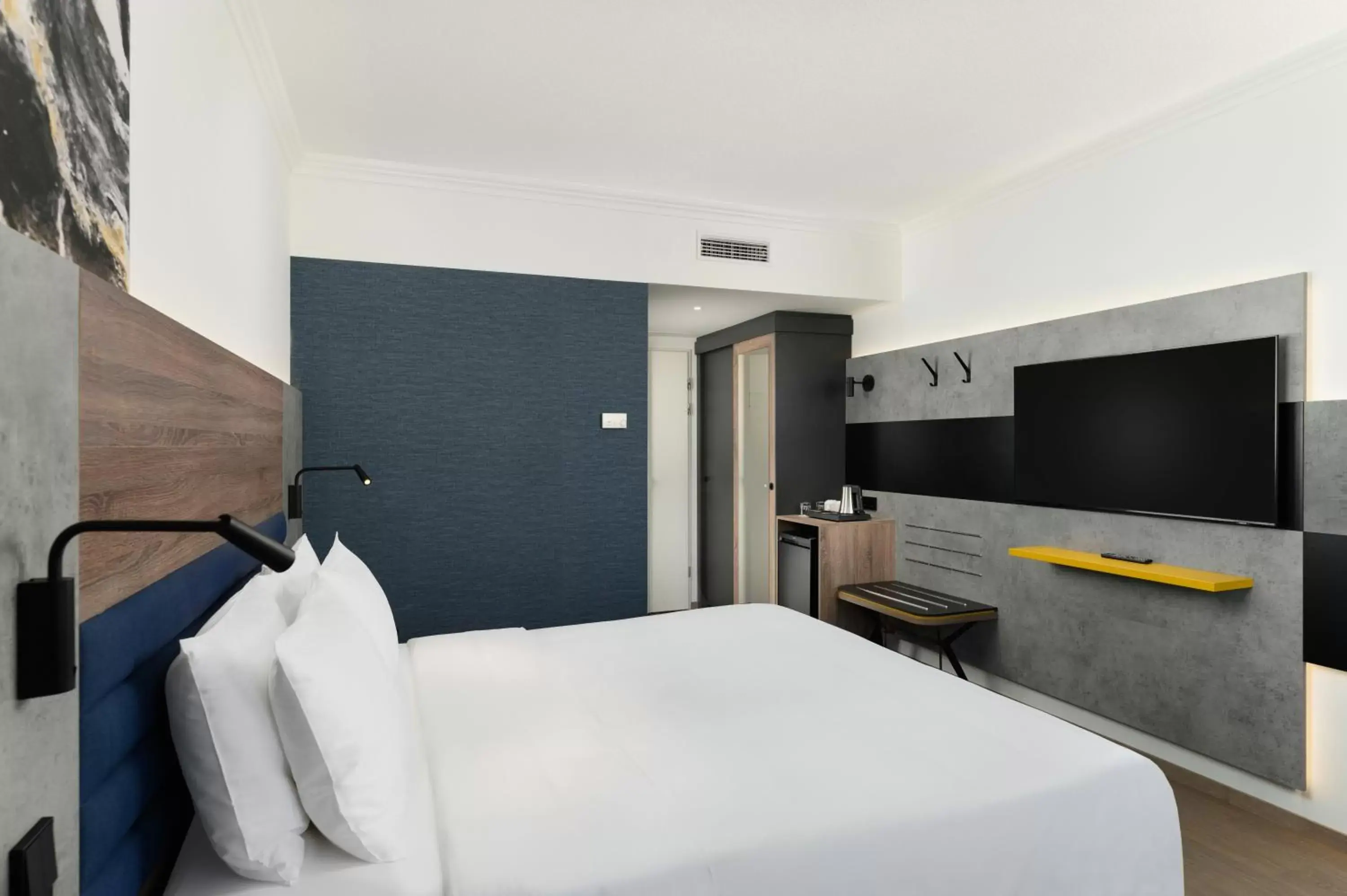 Bed in Danubius Hotel Helia Bed in Danubius Hotel Helia