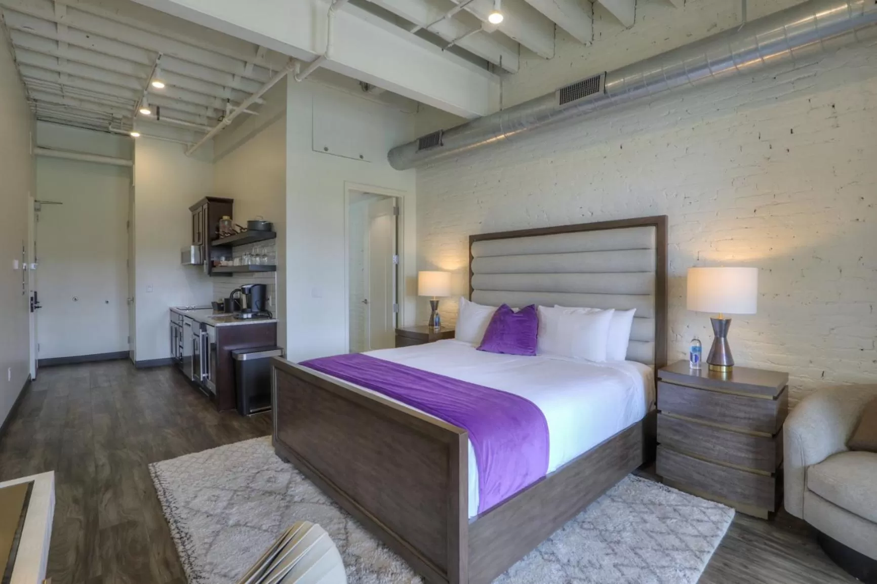 Bedroom, Bed in Studio 154 Hotel