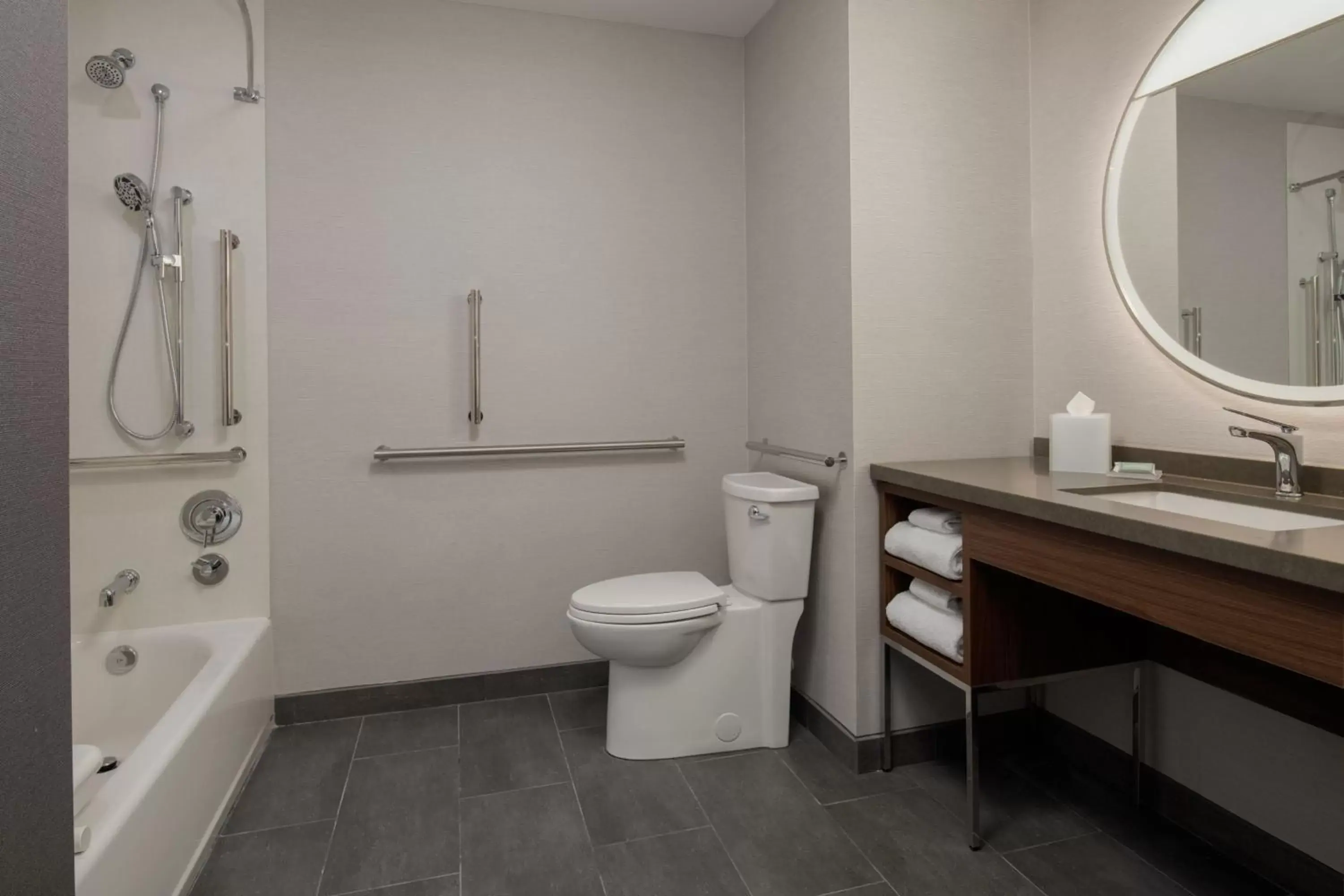 Photo of the whole room, Bathroom in Courtyard by Marriott Olympia