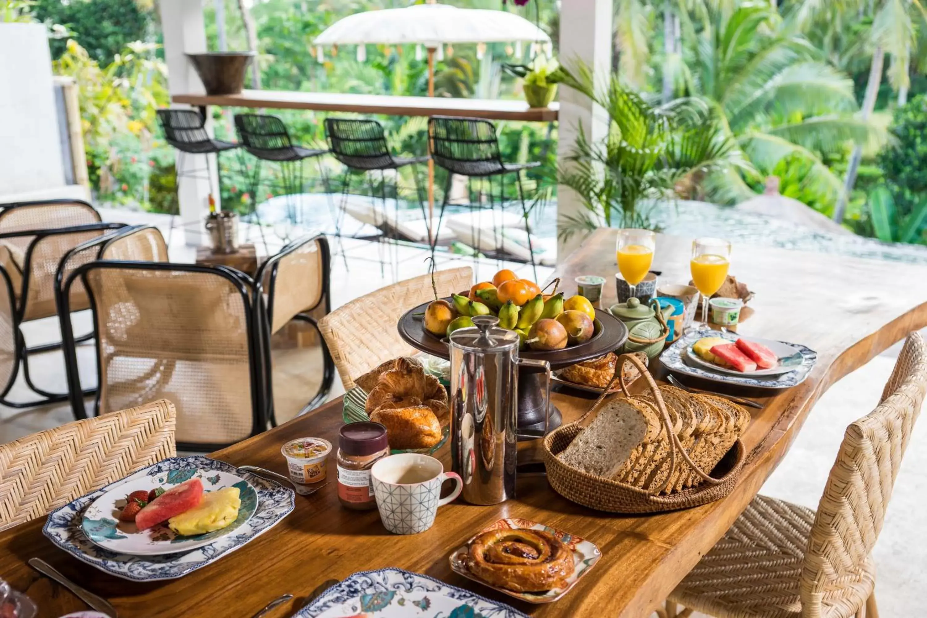 Food and drinks in Calma Ubud Suite & Villas - Rice Fields View, Infinity Pool ! Food and drinks in Calma Ubud Suite & Villas - Rice Fields View, Infinity Pool !