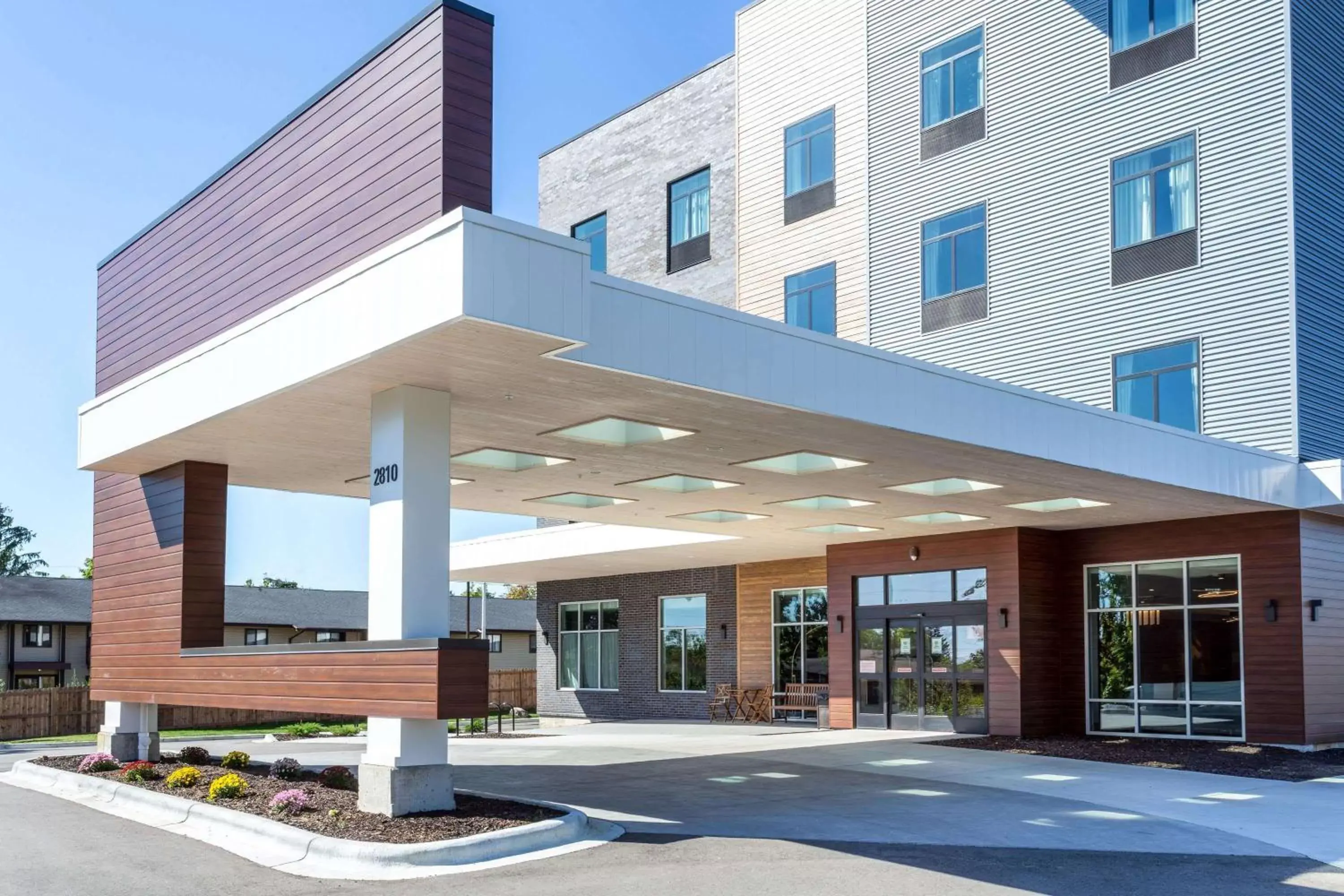 Property building in Baymont by Wyndham Madison Property building in Baymont by Wyndham Madison