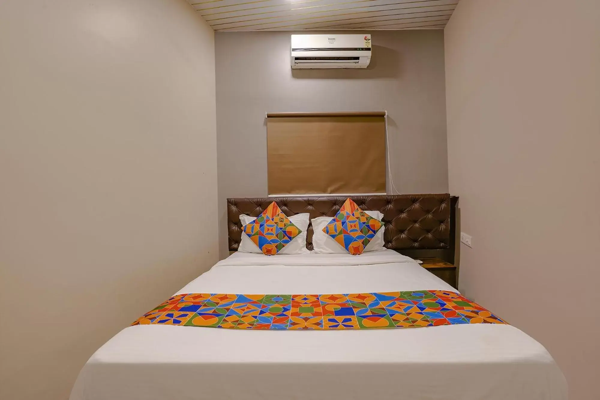 Bed in FabExpress Comfort stay - Nr Mumbai International Airport Bed in FabExpress Comfort stay - Nr Mumbai International Airport