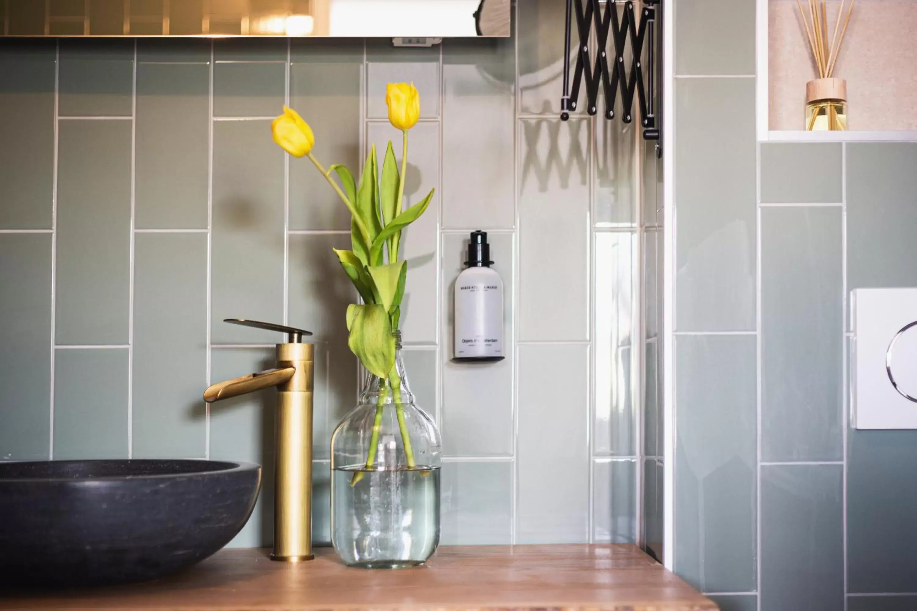 Bathroom in Hotel Snouck van Loosen