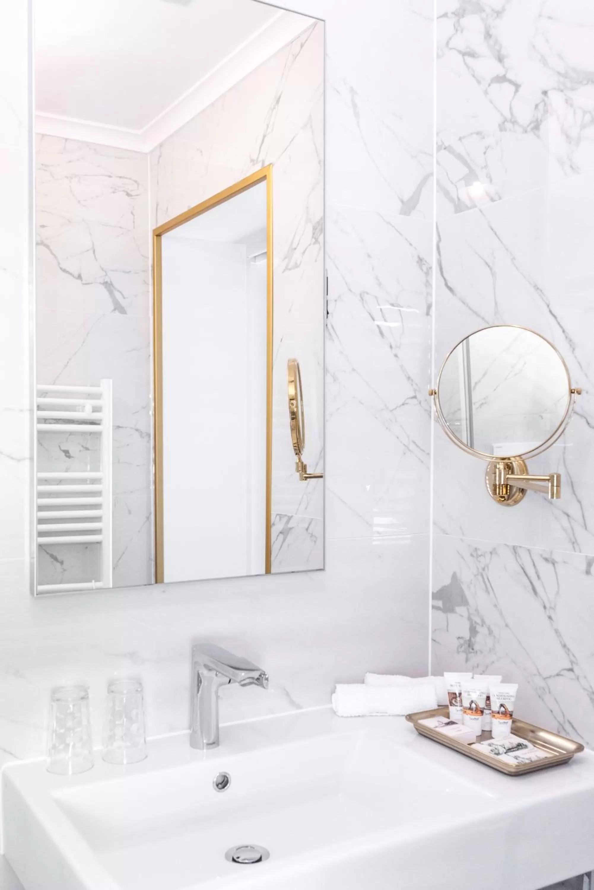 Bathroom in La Loggia