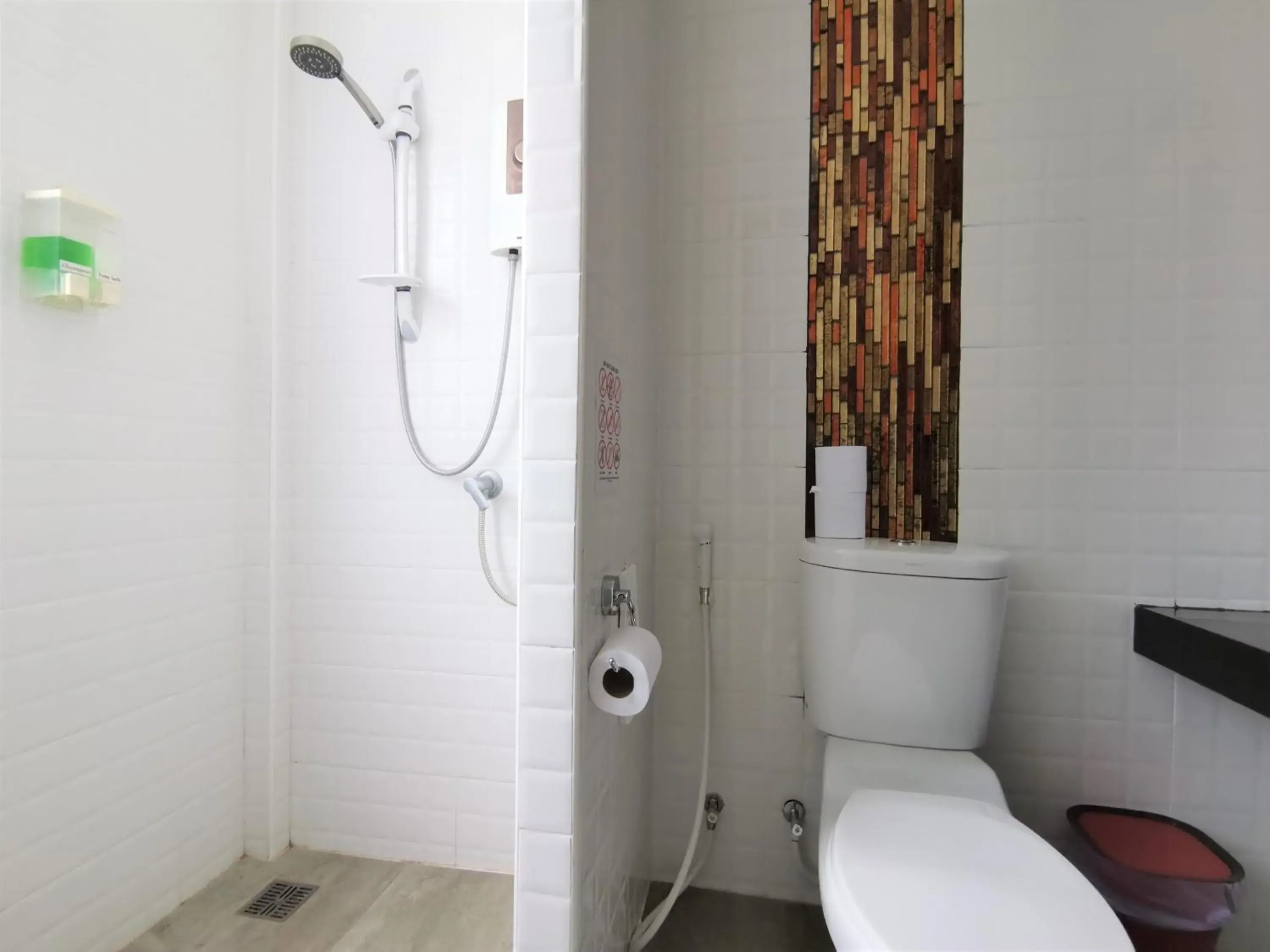 Shower, Bathroom in Lanta for Rest Boutique