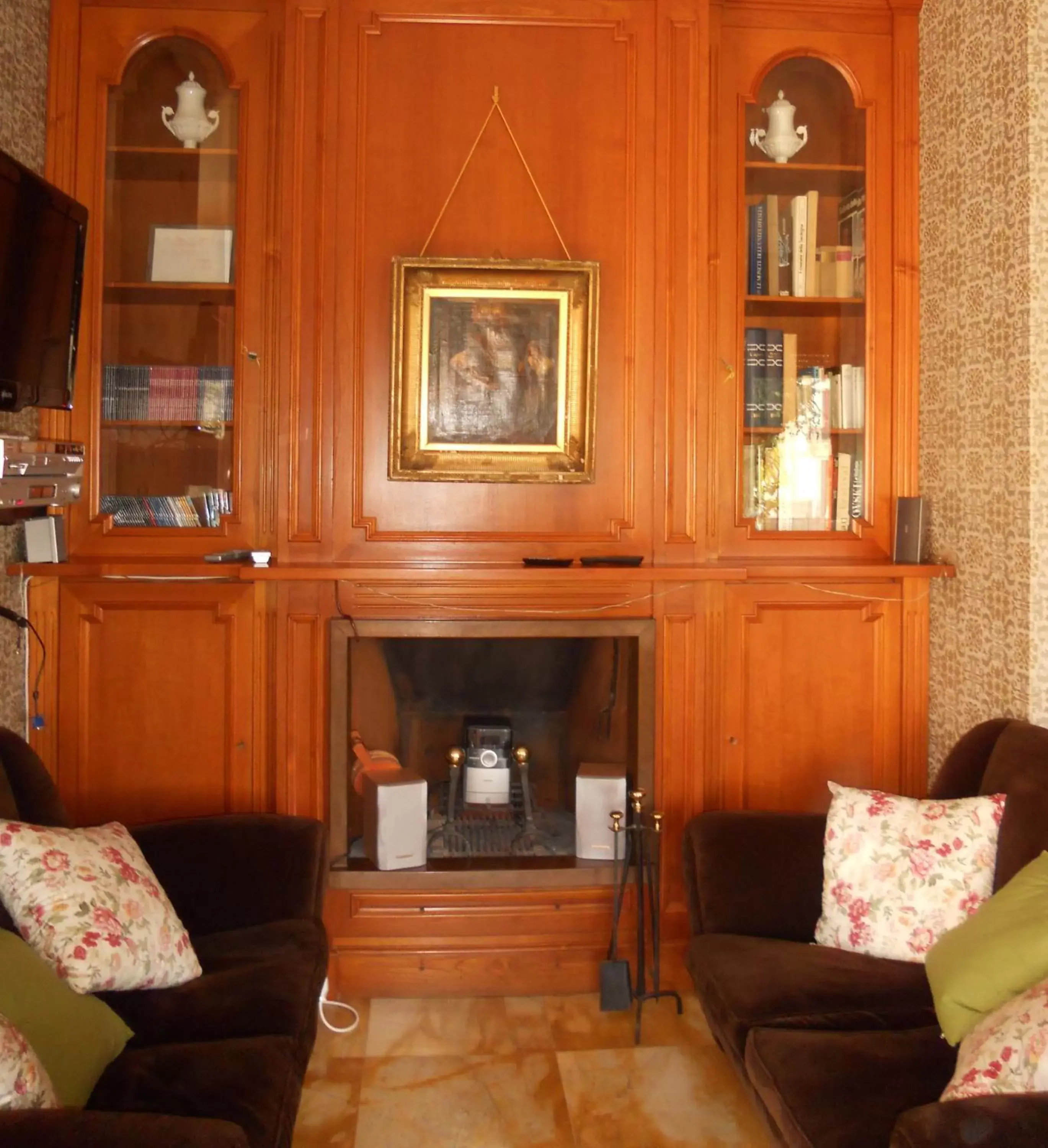 Communal lounge/ TV room, Seating Area in Locanda dei Buoni e Cattivi