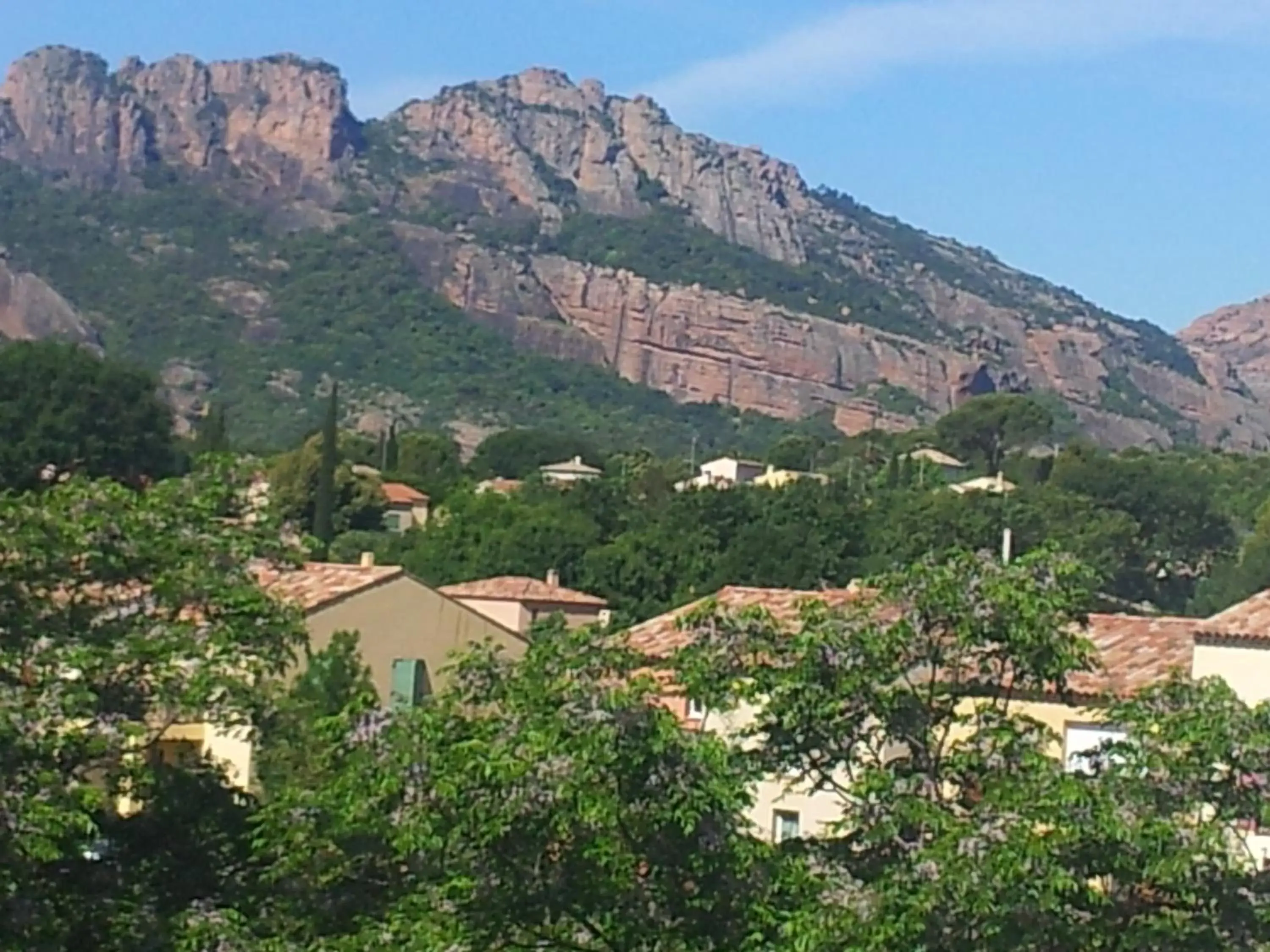 Natural landscape, Mountain View in B&B HOTEL Fréjus Roquebrune-sur-Argens
