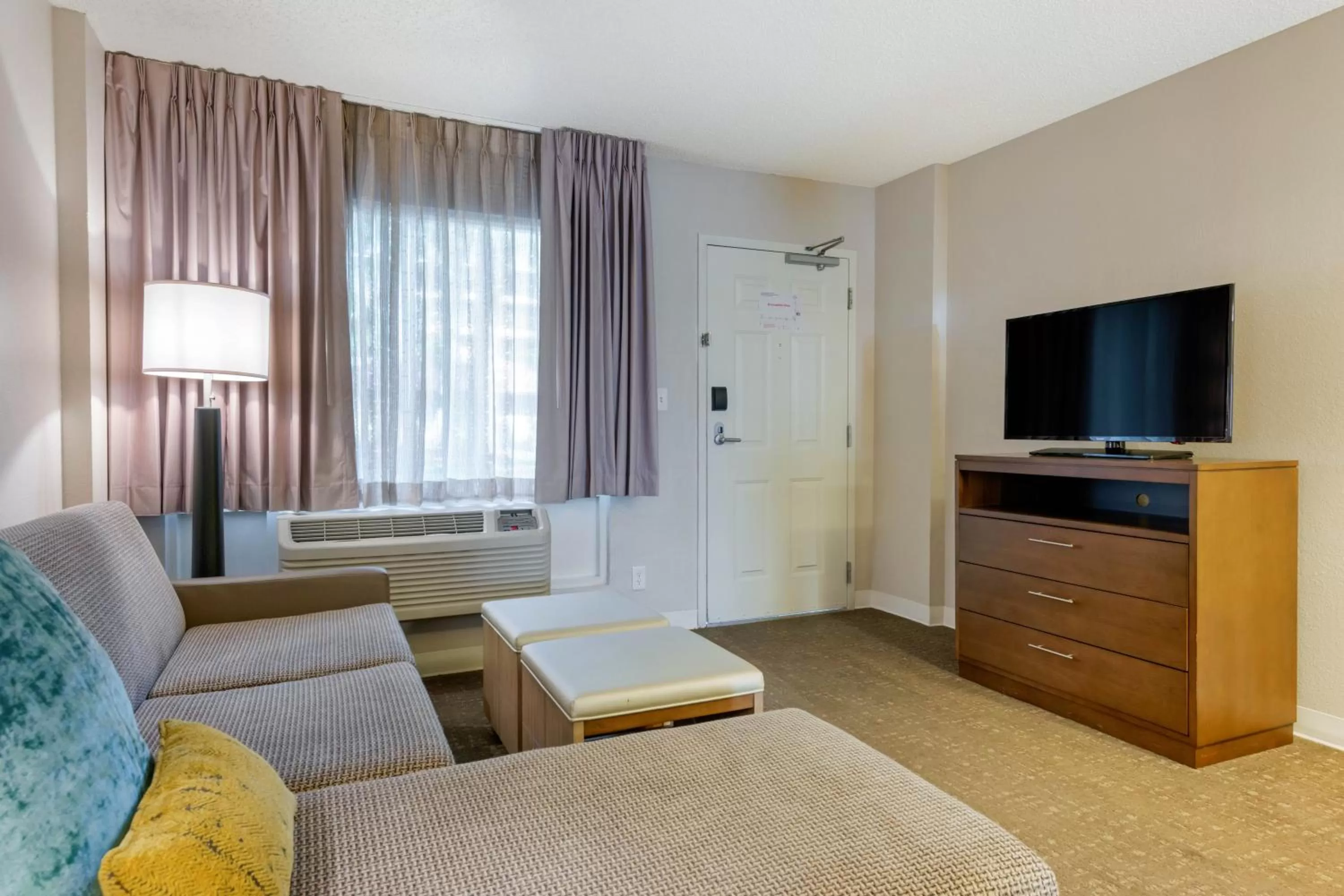 Photo of the whole room in Staybridge Suites Orlando Royale Parc Suites by IHG