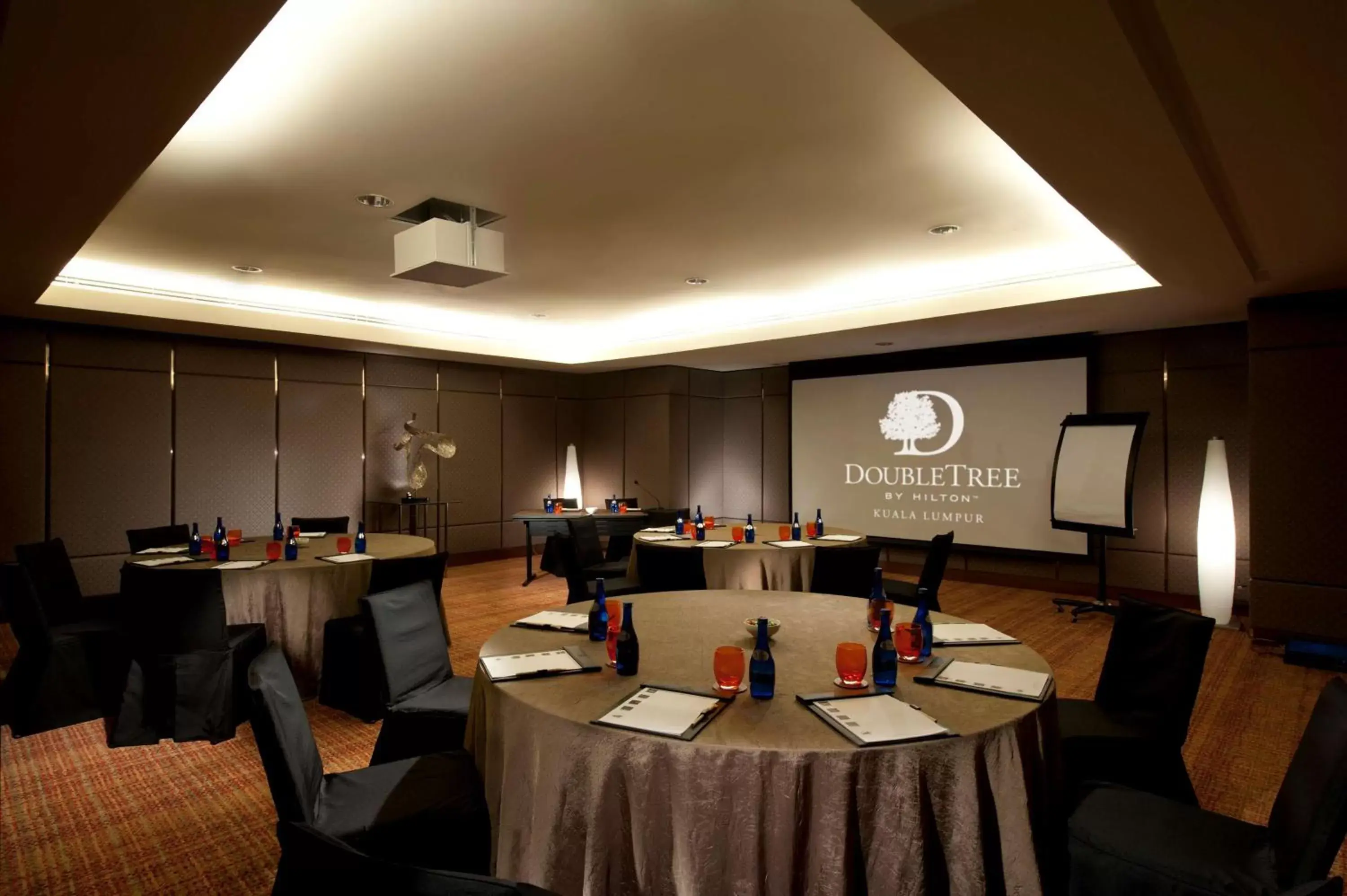 Meeting/conference room, Restaurant/Places to Eat in DoubleTree By Hilton Kuala Lumpur