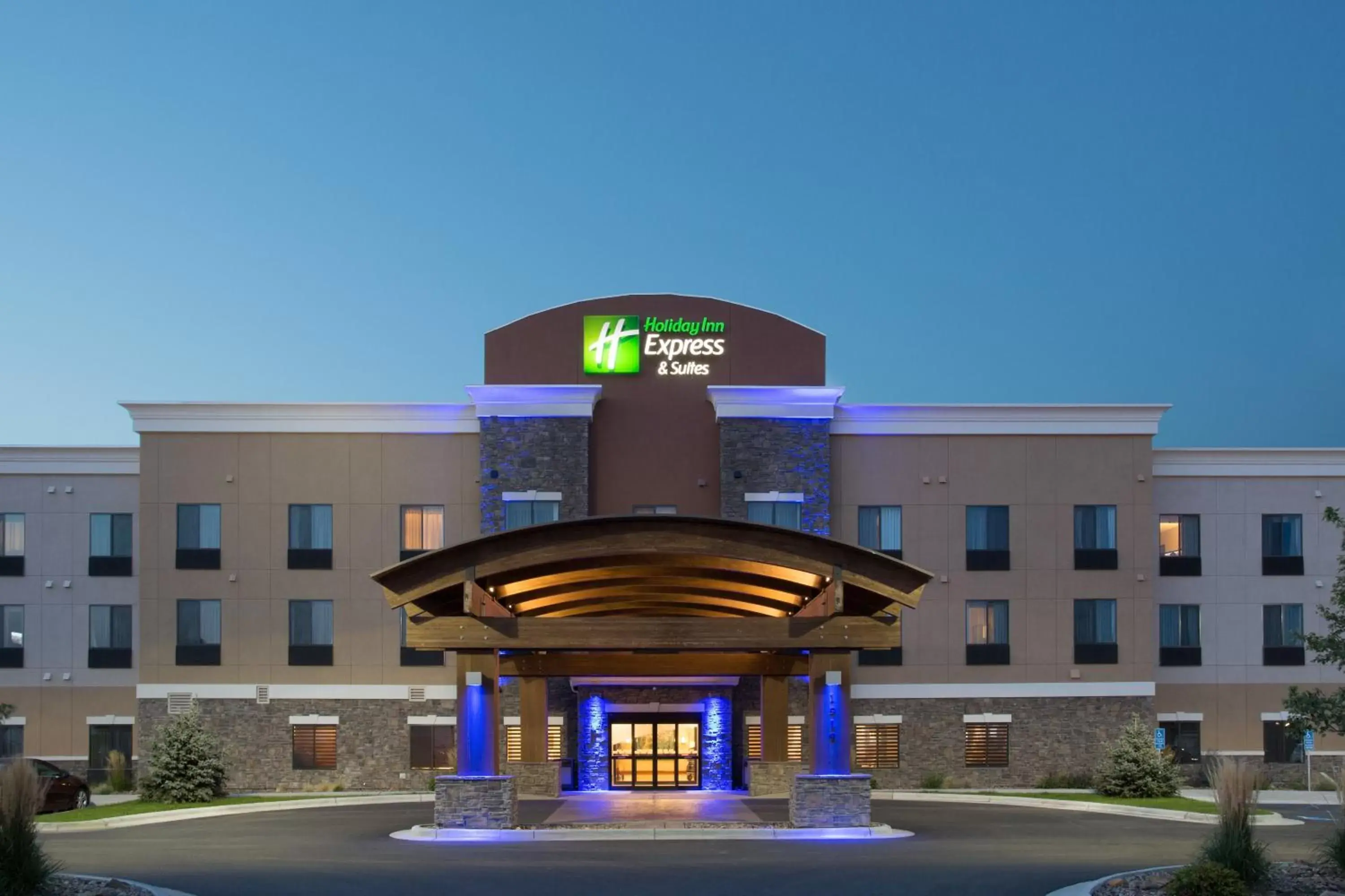 Property Building in Holiday Inn Express Hotel & Suites Glendive, an IHG Hotel