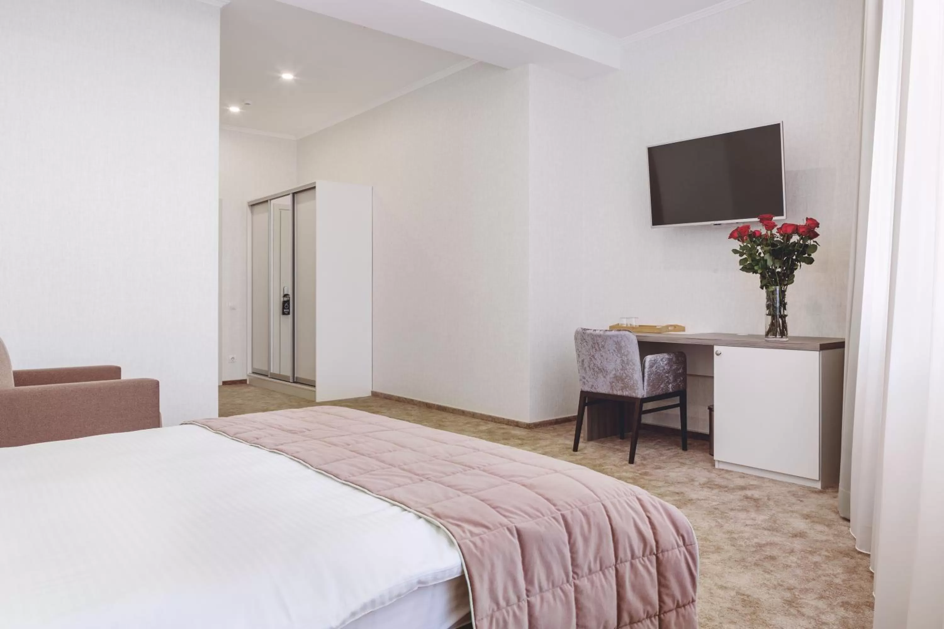 Bed in Familion ApartHotel